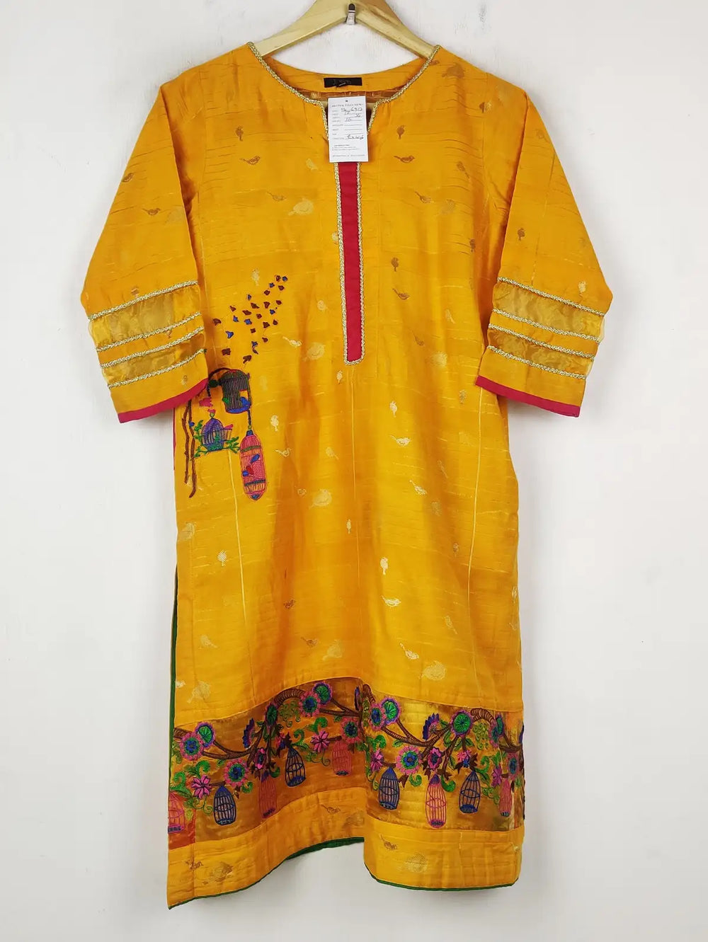 Buy online pre-used pre-loved 100% authentic & Original branded J. Pret (BK-6417) available in Pakistan. Top international brands avilable.