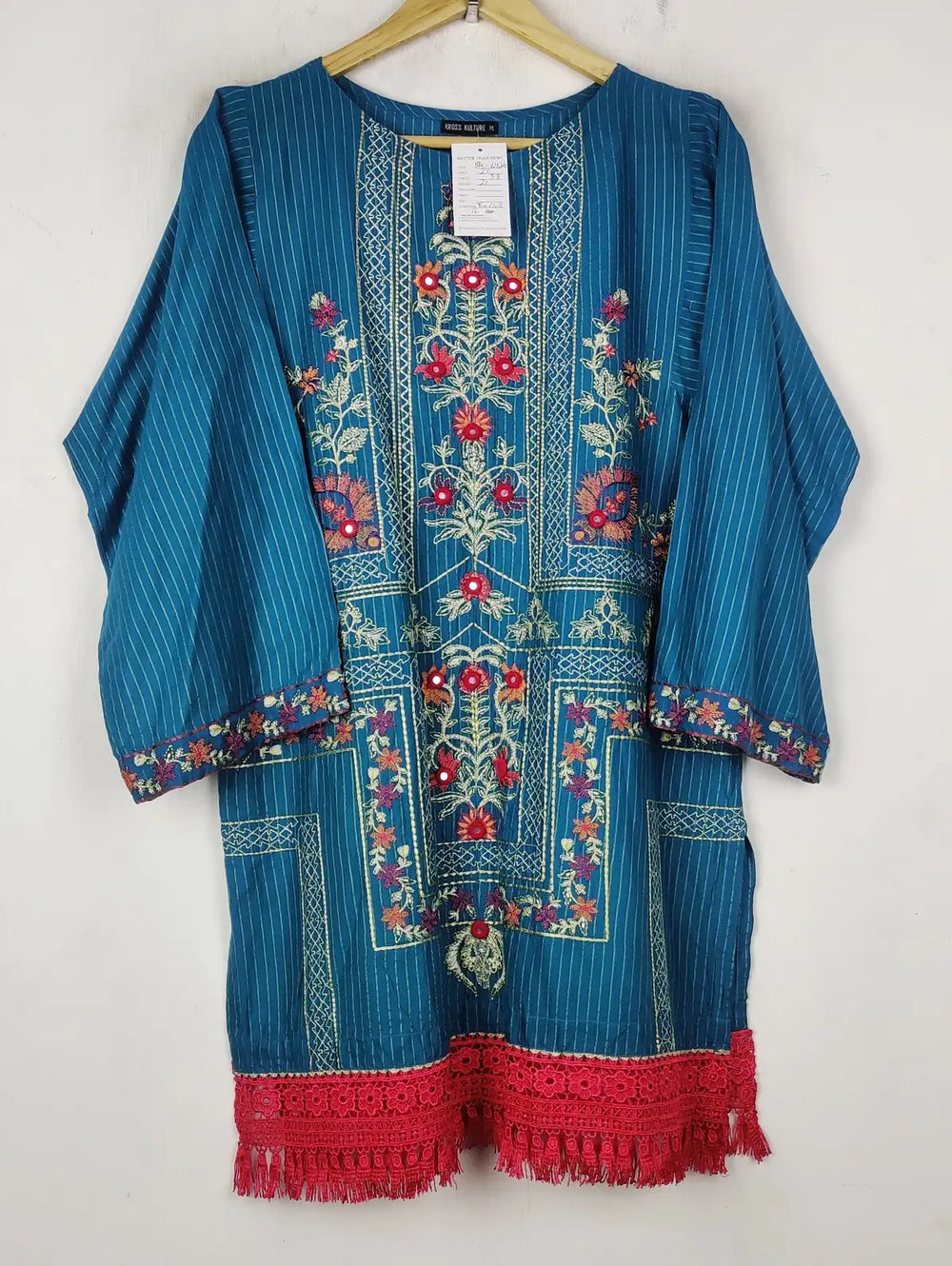 Buy online pre-used pre-loved 100% authentic & Original branded Kross Kulture (BK-6426) available in Pakistan. Top international brands avilable.