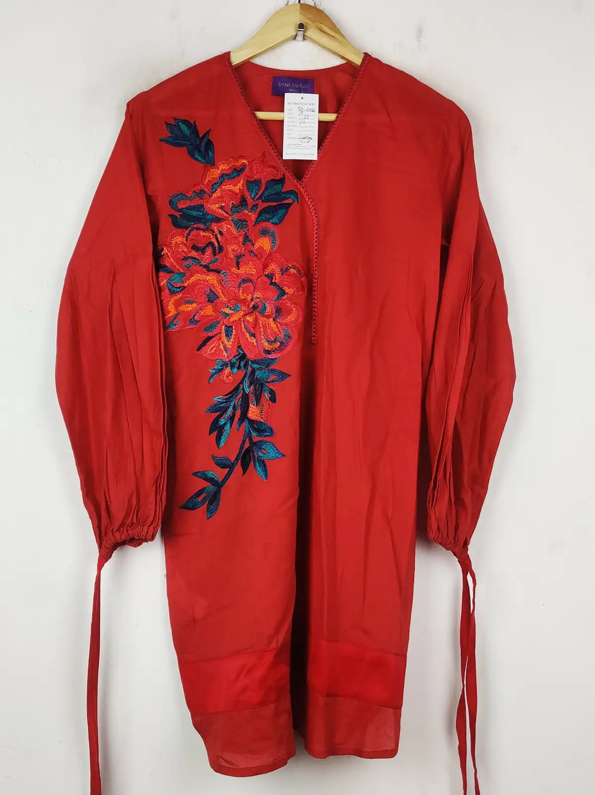 Buy online pre-used pre-loved 100% authentic & Original branded Sana Safinaz (BK-6436) available in Pakistan. Top international brands avilable.