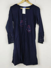 Buy online pre-used pre-loved 100% authentic & Original branded Rafia (BK-6438) available in Pakistan. Top international brands avilable.
