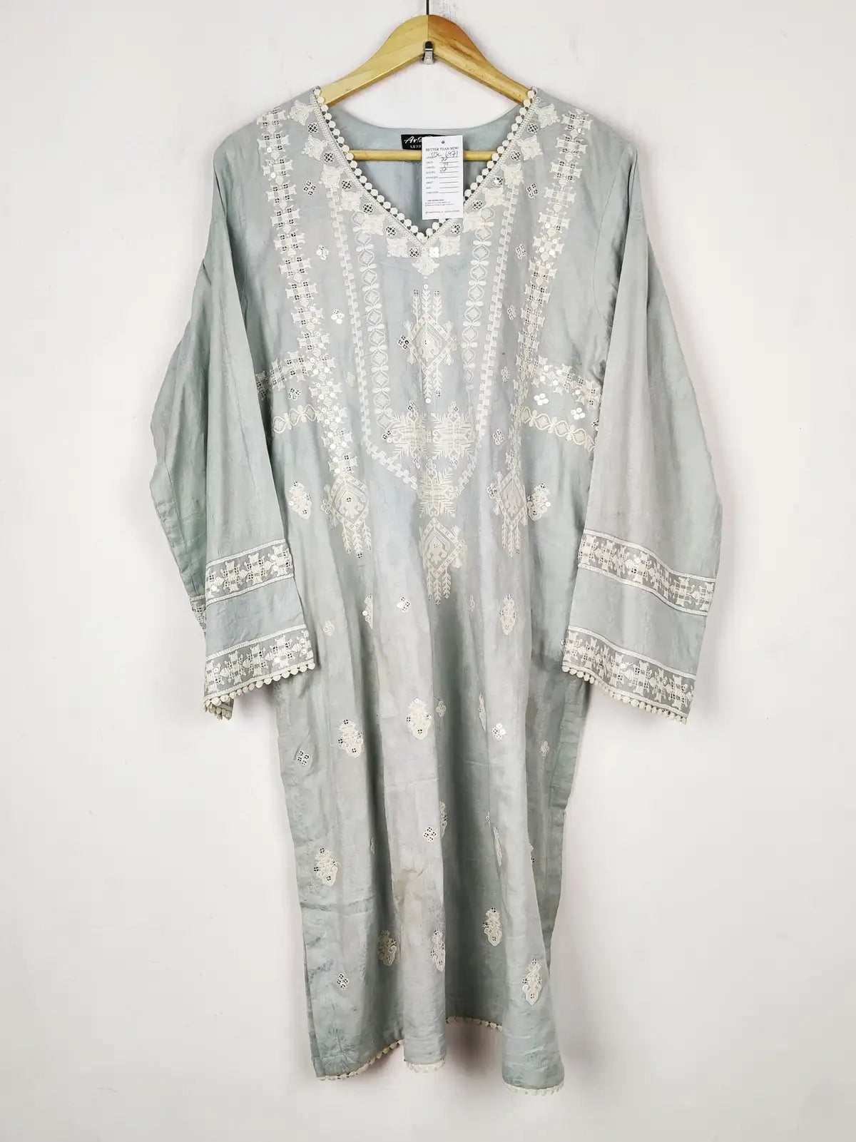 Buy online pre-used pre-loved 100% authentic & Original branded Arfa Riwaj (BK-6471) available in Pakistan. Top international brands avilable.