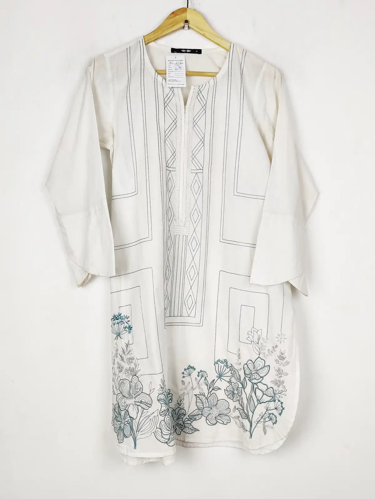 Buy online pre-used pre-loved 100% authentic & Original branded Khaadi (BK-6480) available in Pakistan. Top international brands avilable.