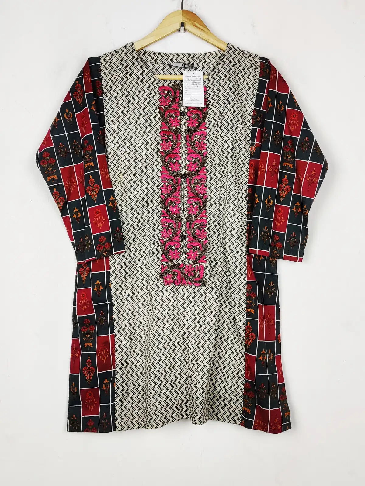 Buy online pre-used pre-loved 100% authentic & Original branded Nashat (BK-6493) available in Pakistan. Top international brands avilable.