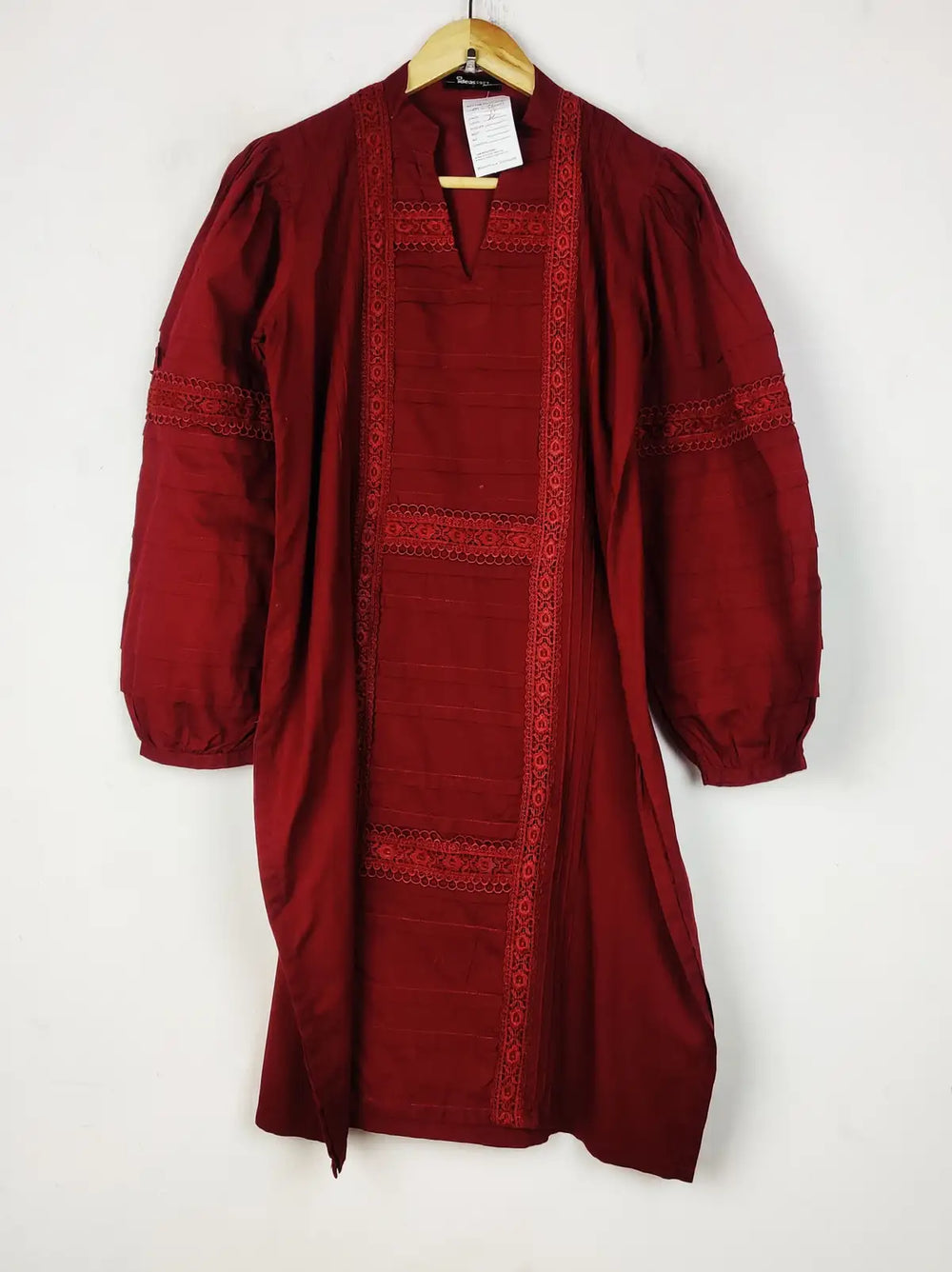 Buy online pre-used pre-loved 100% authentic & Original branded Ideas Pret (BK-6504) available in Pakistan. Top international brands avilable.