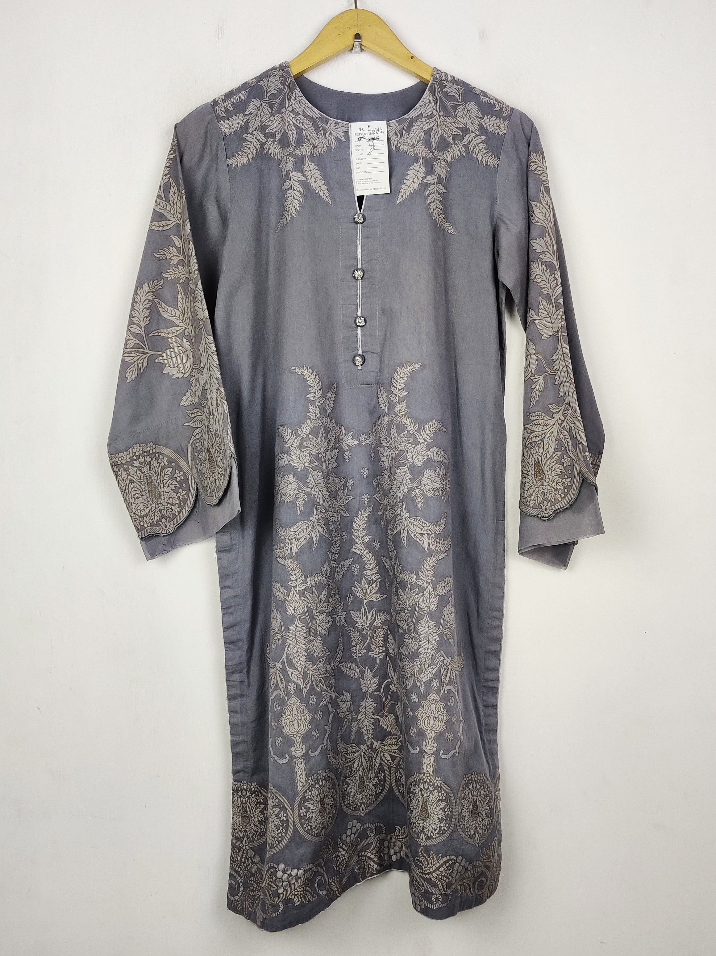 Buy online pre-used pre-loved 100% authentic & Original branded Alkaram Studio (BK-6514) available in Pakistan. Top international brands avilable.