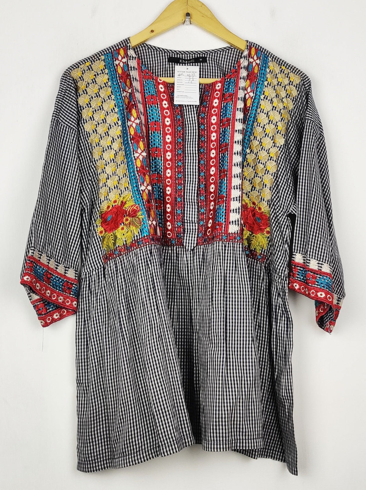 Buy online pre-used pre-loved 100% authentic & Original branded Khaadi (BK-6522) available in Pakistan. Top international brands avilable.