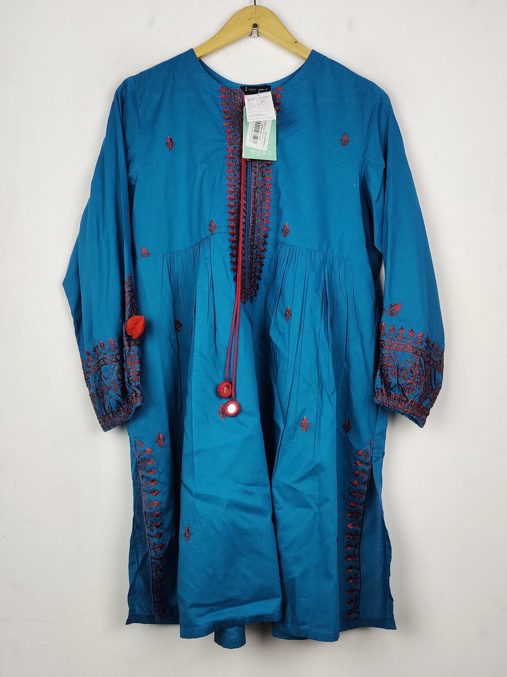 Buy online pre-used pre-loved 100% authentic & Original branded J. Pret (BK-6523) available in Pakistan. Top international brands avilable.