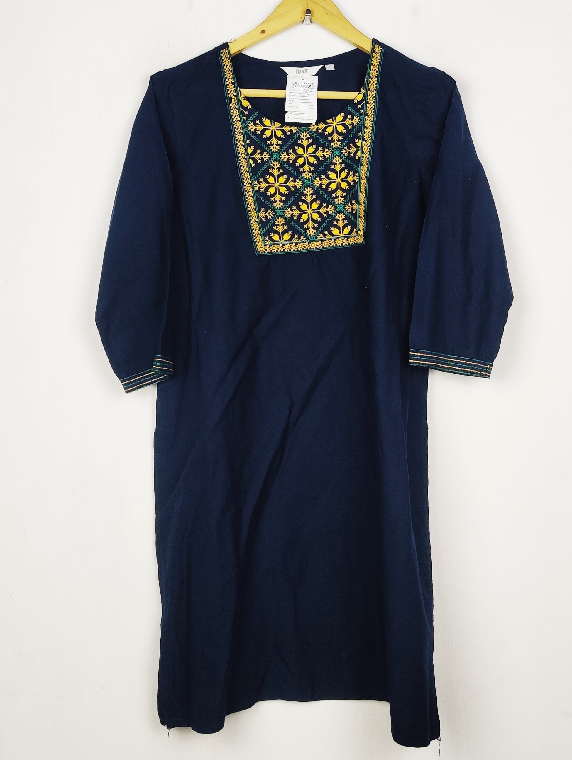 Buy online pre-used pre-loved 100% authentic & Original branded Max (BK-6524) available in Pakistan. Top international brands avilable.