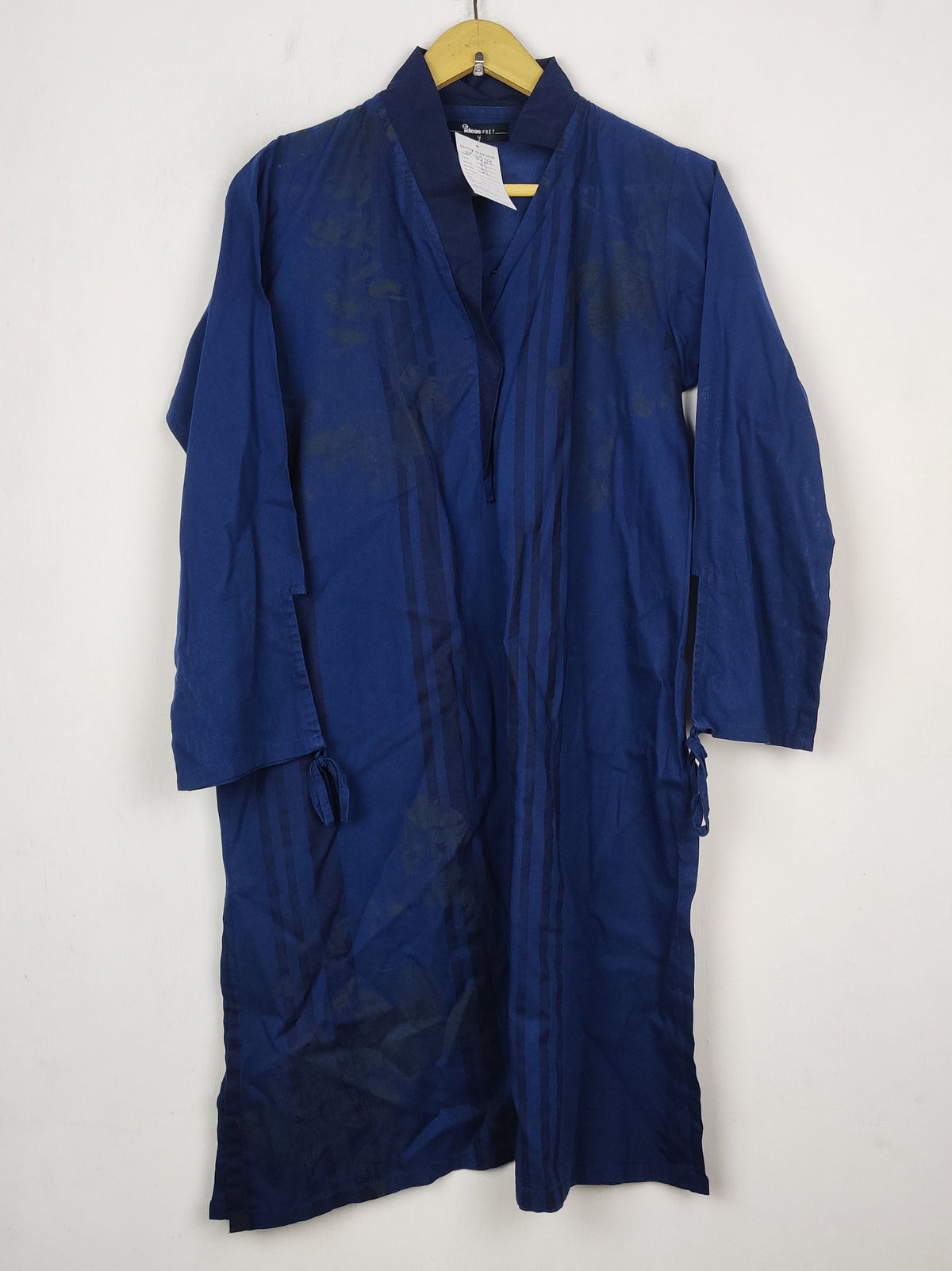 Buy online pre-used pre-loved 100% authentic & Original branded Ideas (BK-6539) available in Pakistan. Top international brands avilable.