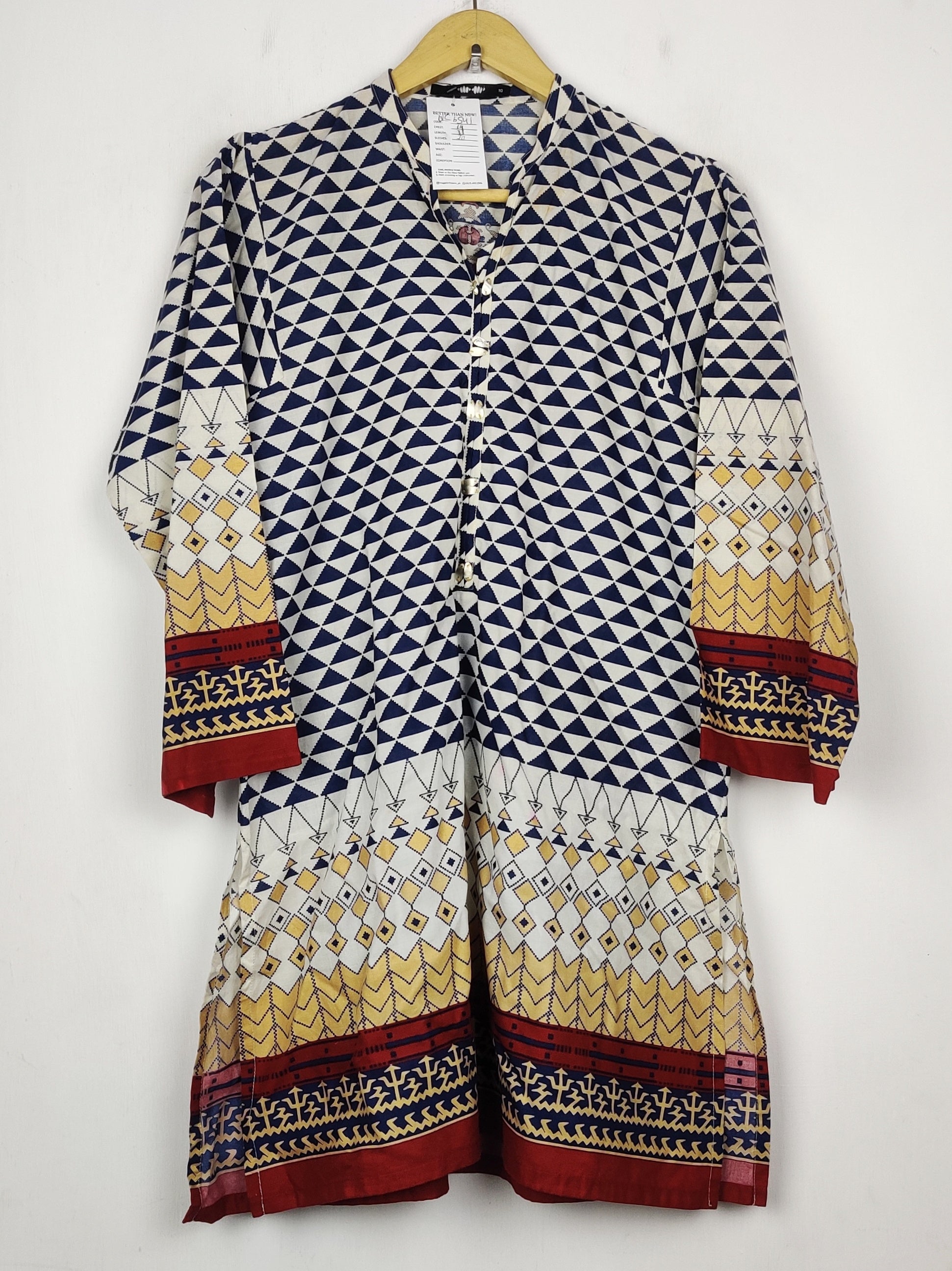 Buy online pre-used pre-loved 100% authentic & Original branded Khaadi (BK-6541) available in Pakistan. Top international brands avilable.