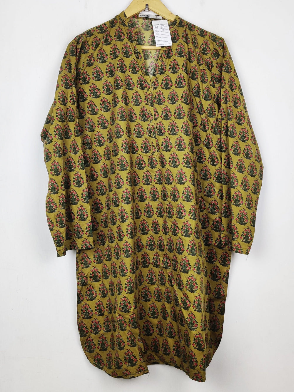 Buy online pre-used pre-loved 100% authentic & Original branded Khaadi (BK-6543) available in Pakistan. Top international brands avilable.