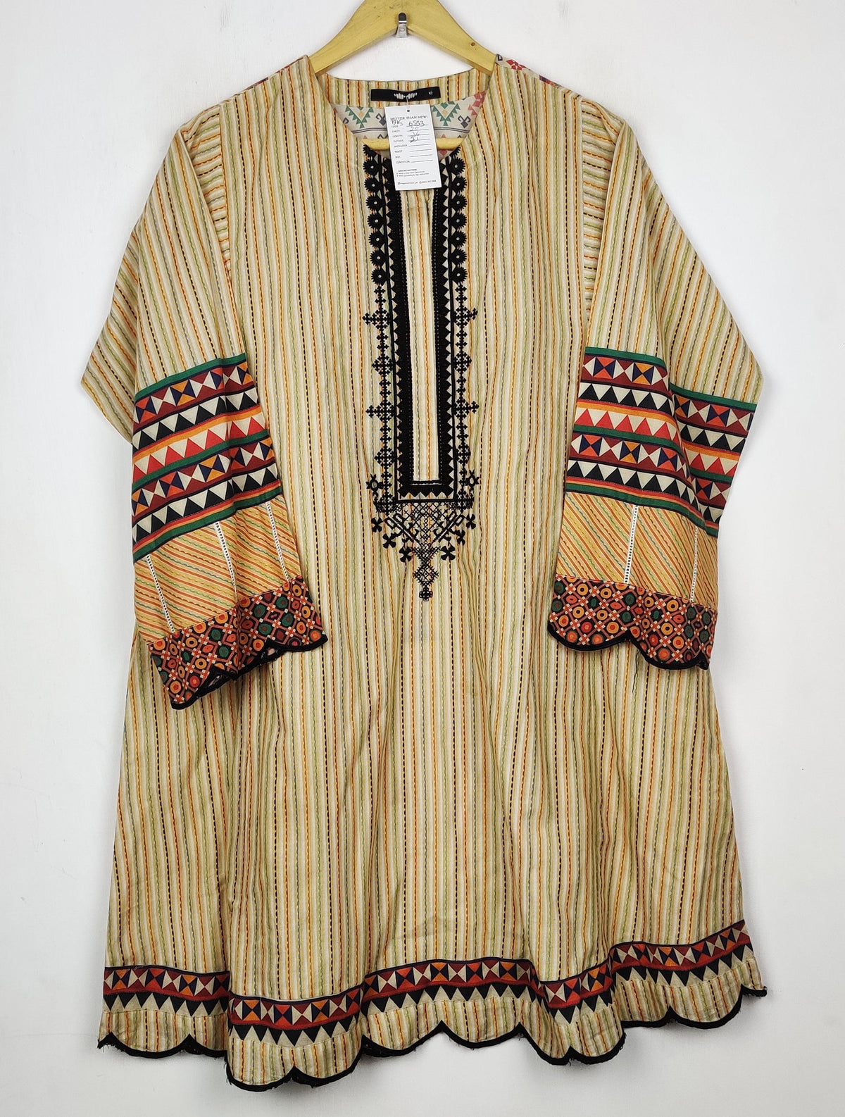Buy online pre-used pre-loved 100% authentic & Original branded Khaadi (BK-6553) available in Pakistan. Top international brands avilable.