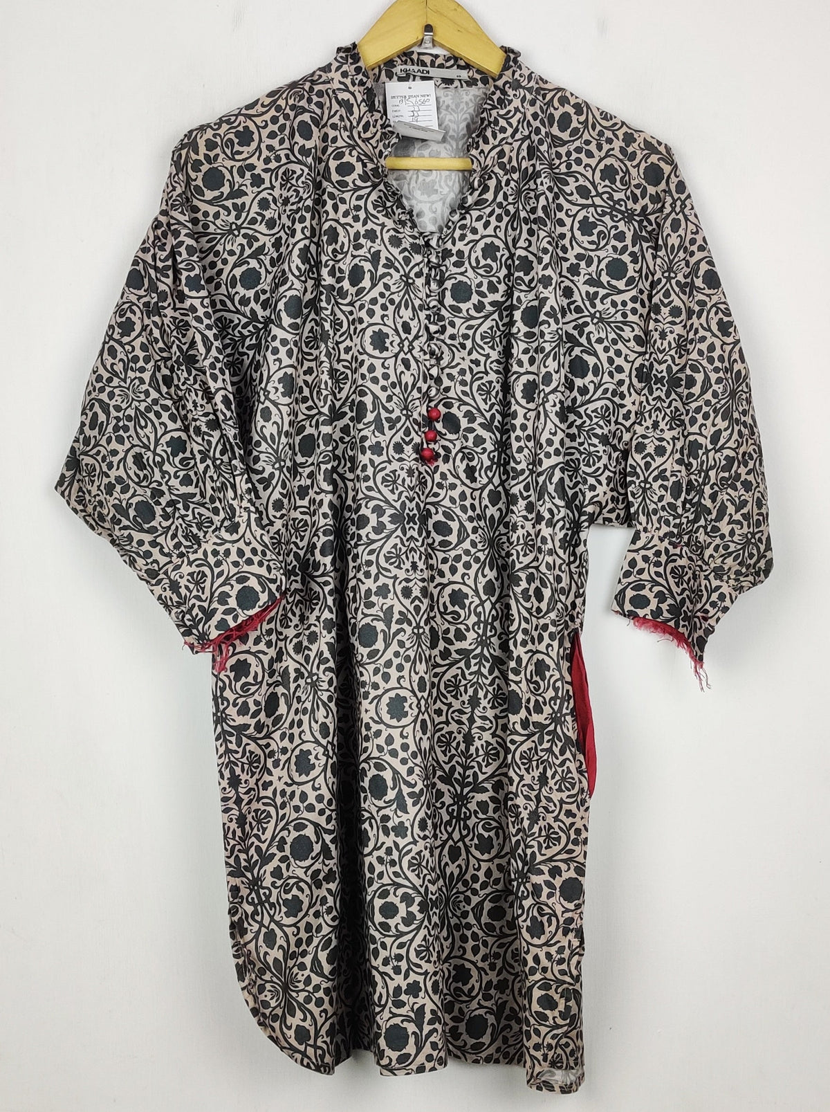 Buy online pre-used pre-loved 100% authentic & Original branded Khaadi (BK-6560) available in Pakistan. Top international brands avilable.