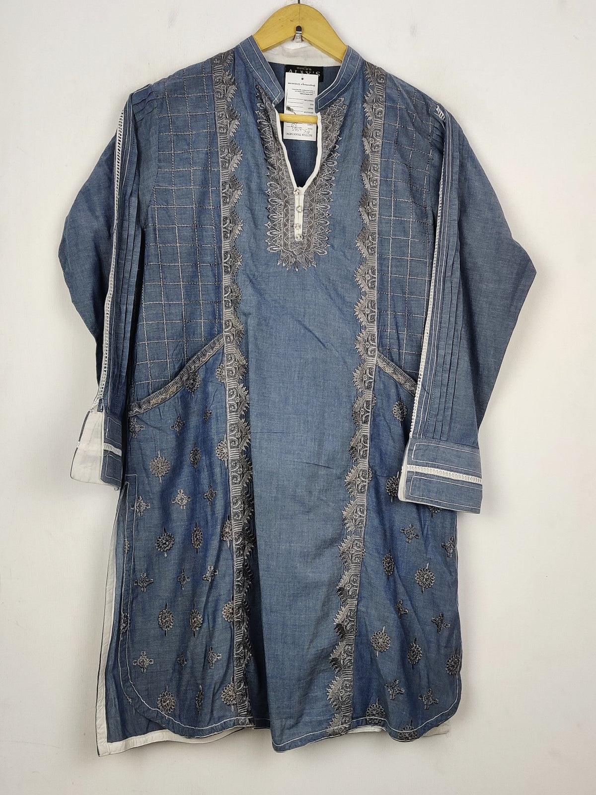 Buy online pre-used pre-loved 100% authentic & Original branded Ally'S (BK-6565) available in Pakistan. Top international brands avilable.