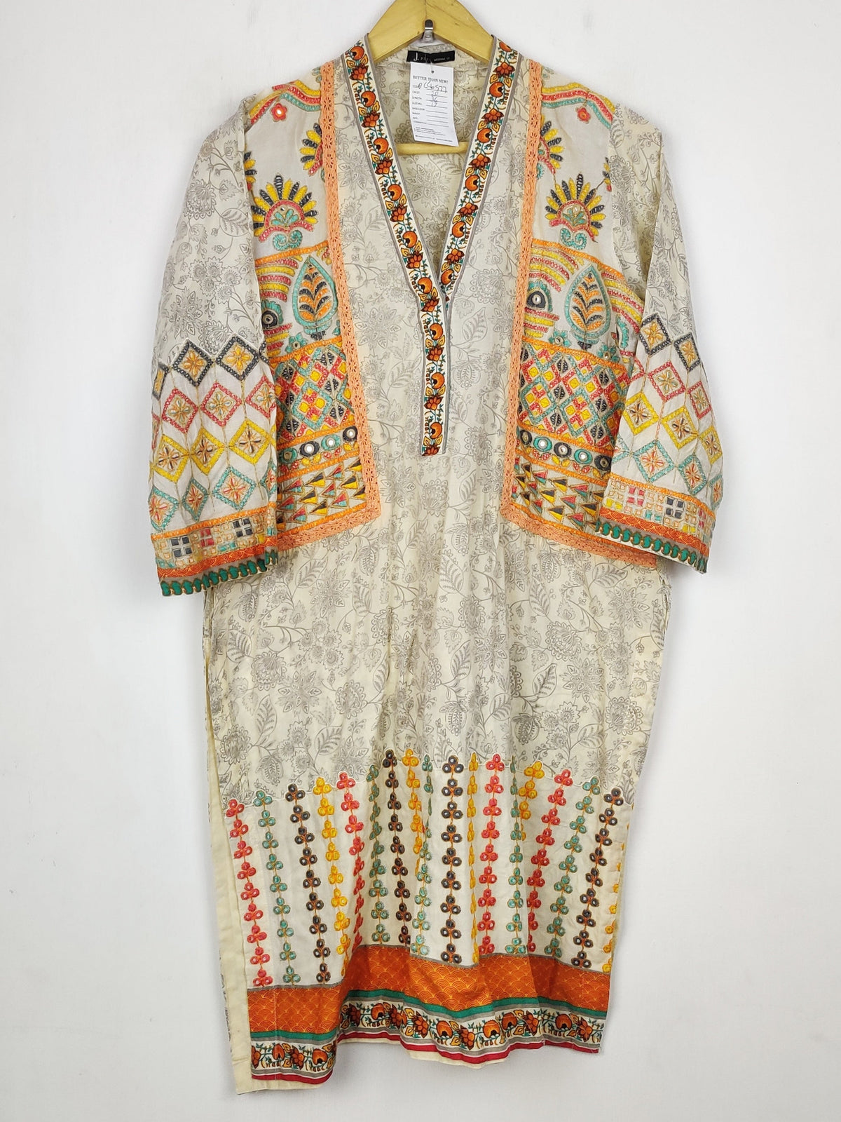Buy online pre-used pre-loved 100% authentic & Original branded J. Pret (BK-6577) available in Pakistan. Top international brands avilable.