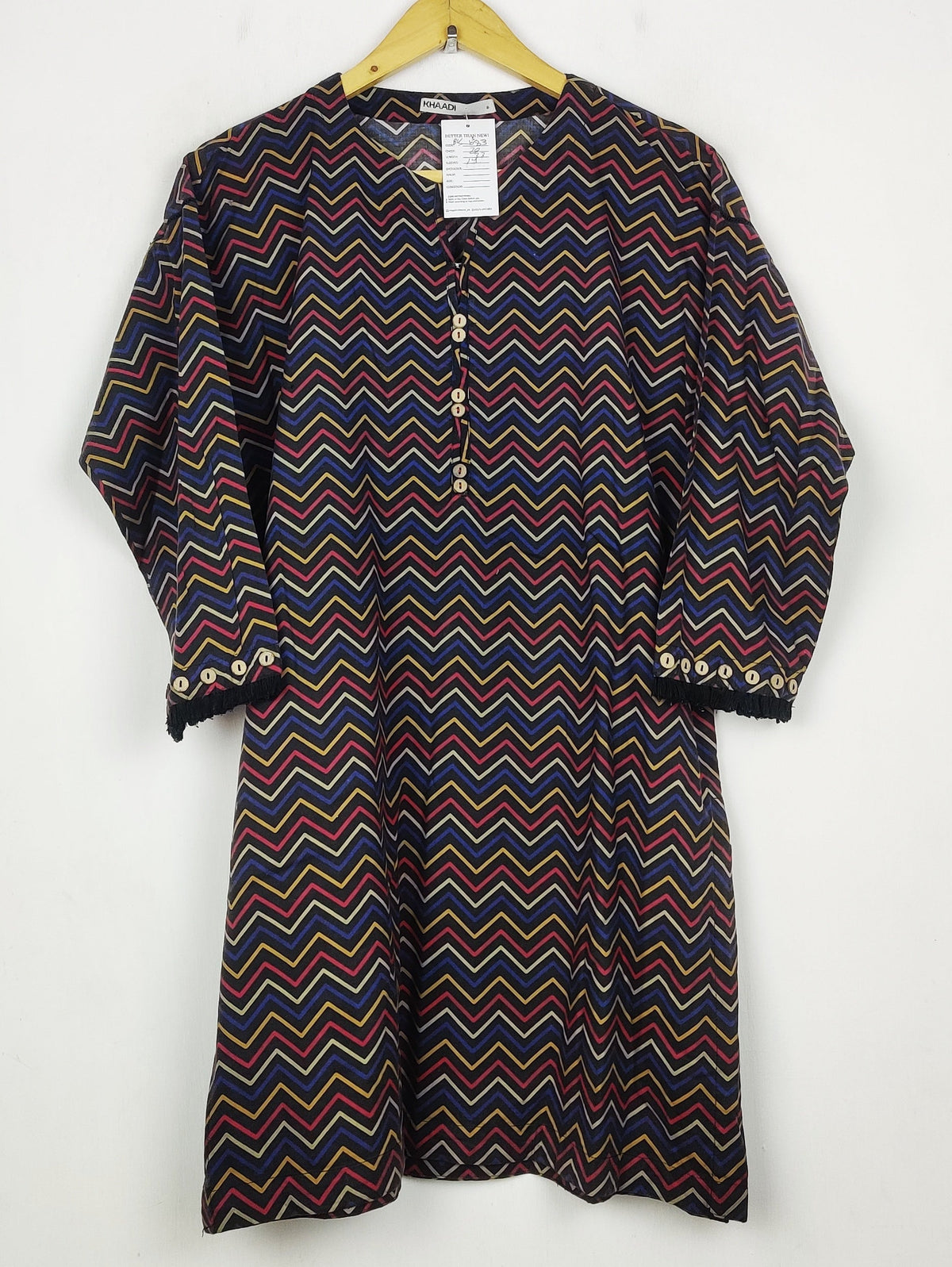 Buy online pre-used pre-loved 100% authentic & Original branded Khaadi (BK-6583) available in Pakistan. Top international brands avilable.