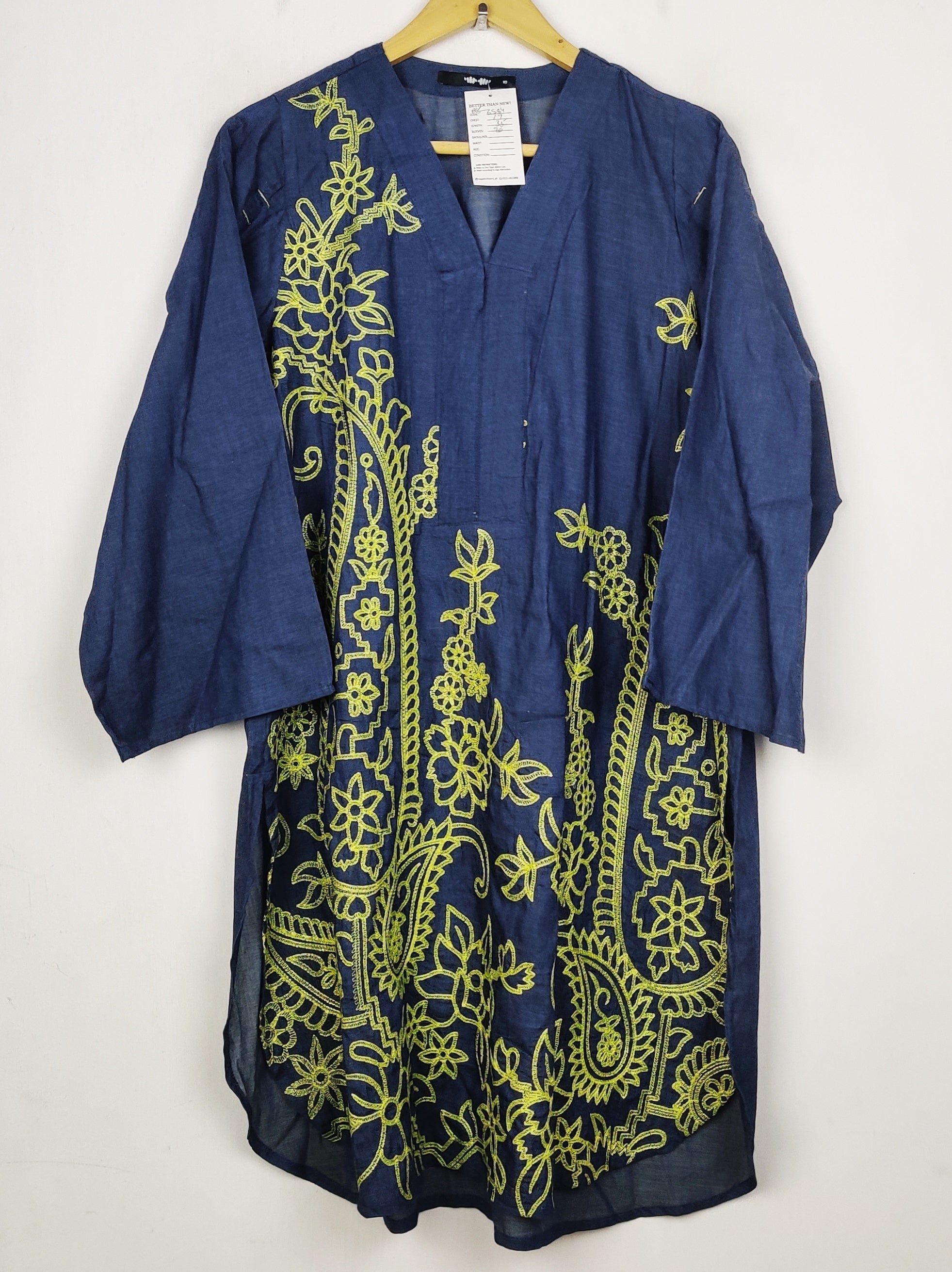 Buy online pre-used pre-loved 100% authentic & Original branded Khaadi (BK-6584) available in Pakistan. Top international brands avilable.