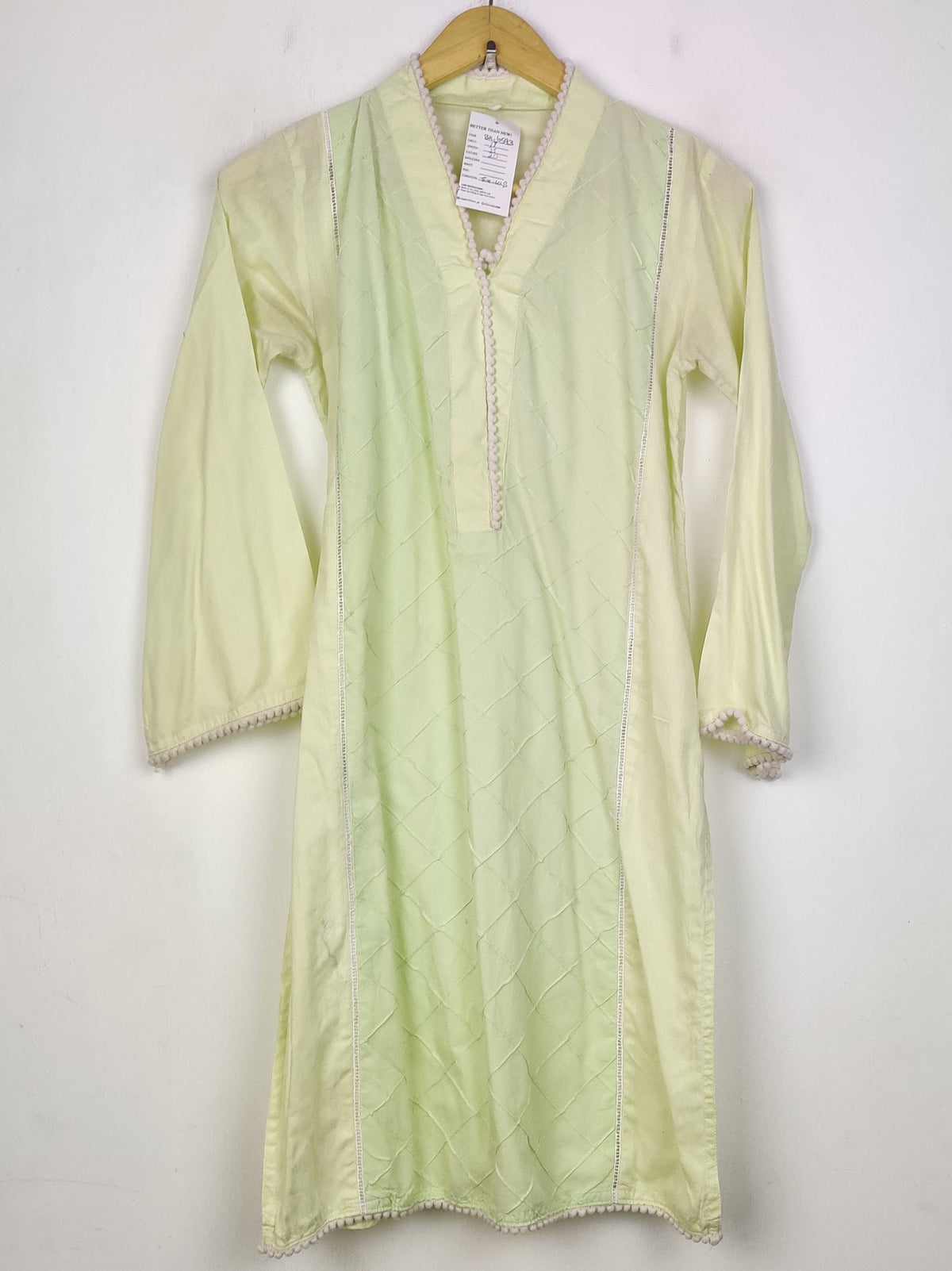 Buy online pre-used pre-loved 100% authentic & Original branded Unknown Brand (BK-6593) available in Pakistan. Top international brands avilable.