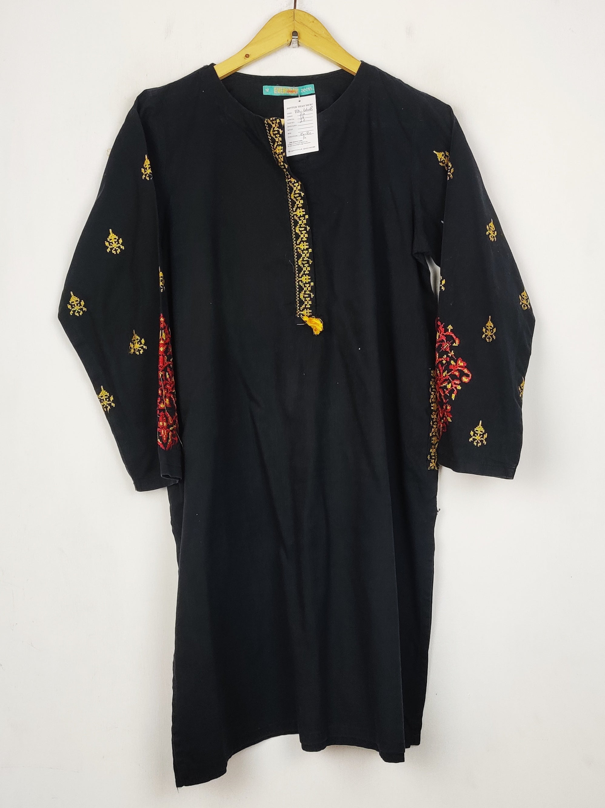 Buy online pre-used pre-loved 100% authentic & Original branded Zeen (BK-6608) available in Pakistan. Top international brands avilable.