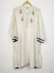 Buy online pre-used pre-loved 100% authentic & Original branded Ethnic (BK-6624) available in Pakistan. Top international brands avilable.