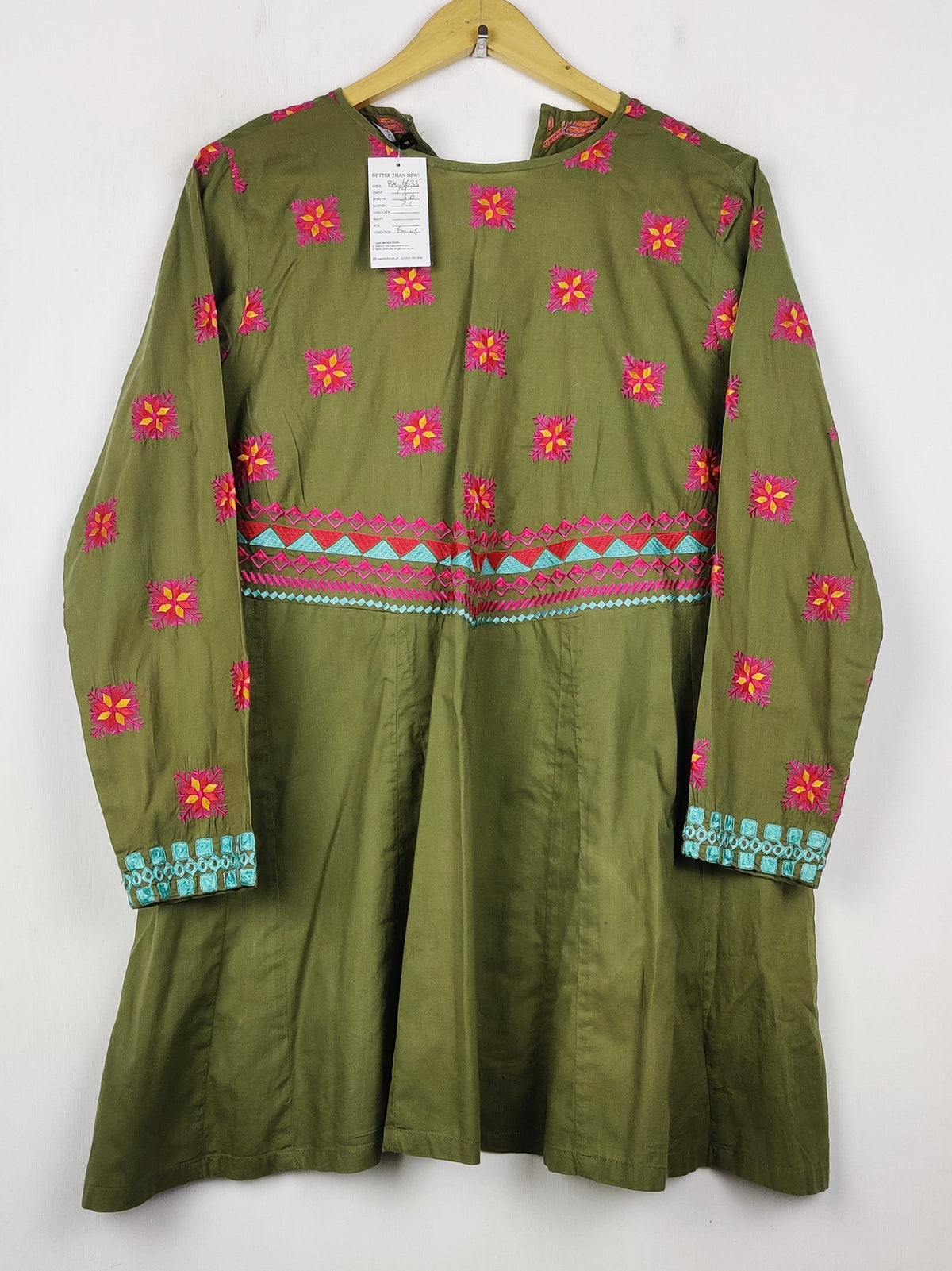 Buy online pre-used pre-loved 100% authentic & Original branded Khaadi (BK-6635) available in Pakistan. Top international brands avilable.