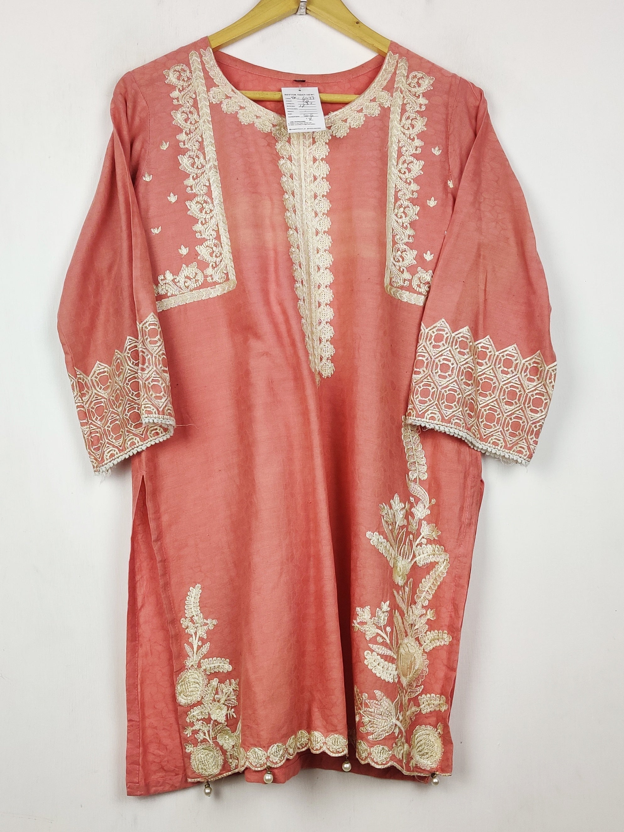 Buy online pre-used pre-loved 100% authentic & Original branded Unknown Brand (BK-6637) available in Pakistan. Top international brands avilable.