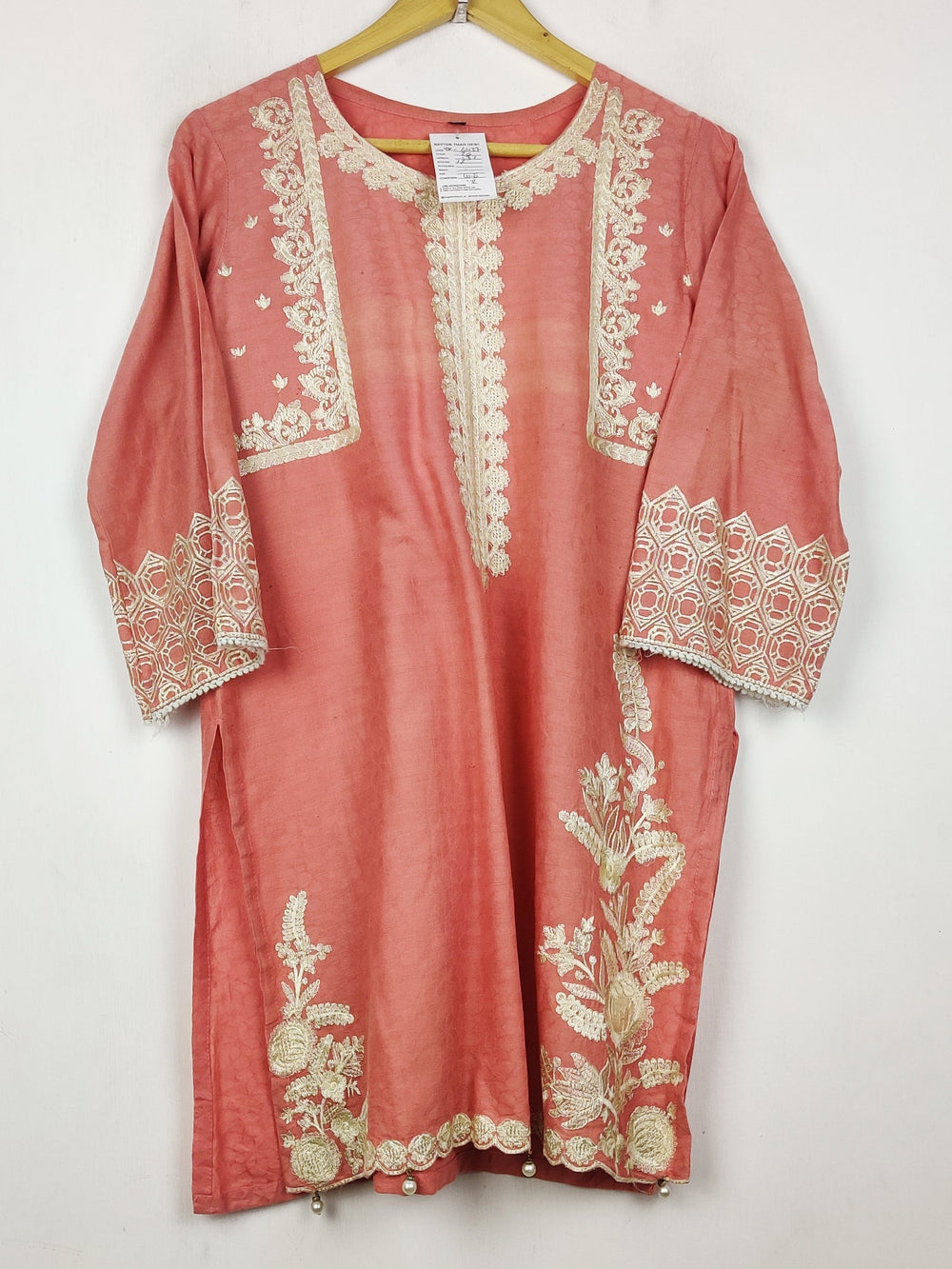 Buy online pre-used pre-loved 100% authentic & Original branded Unknown Brand (BK-6637) available in Pakistan. Top international brands avilable.