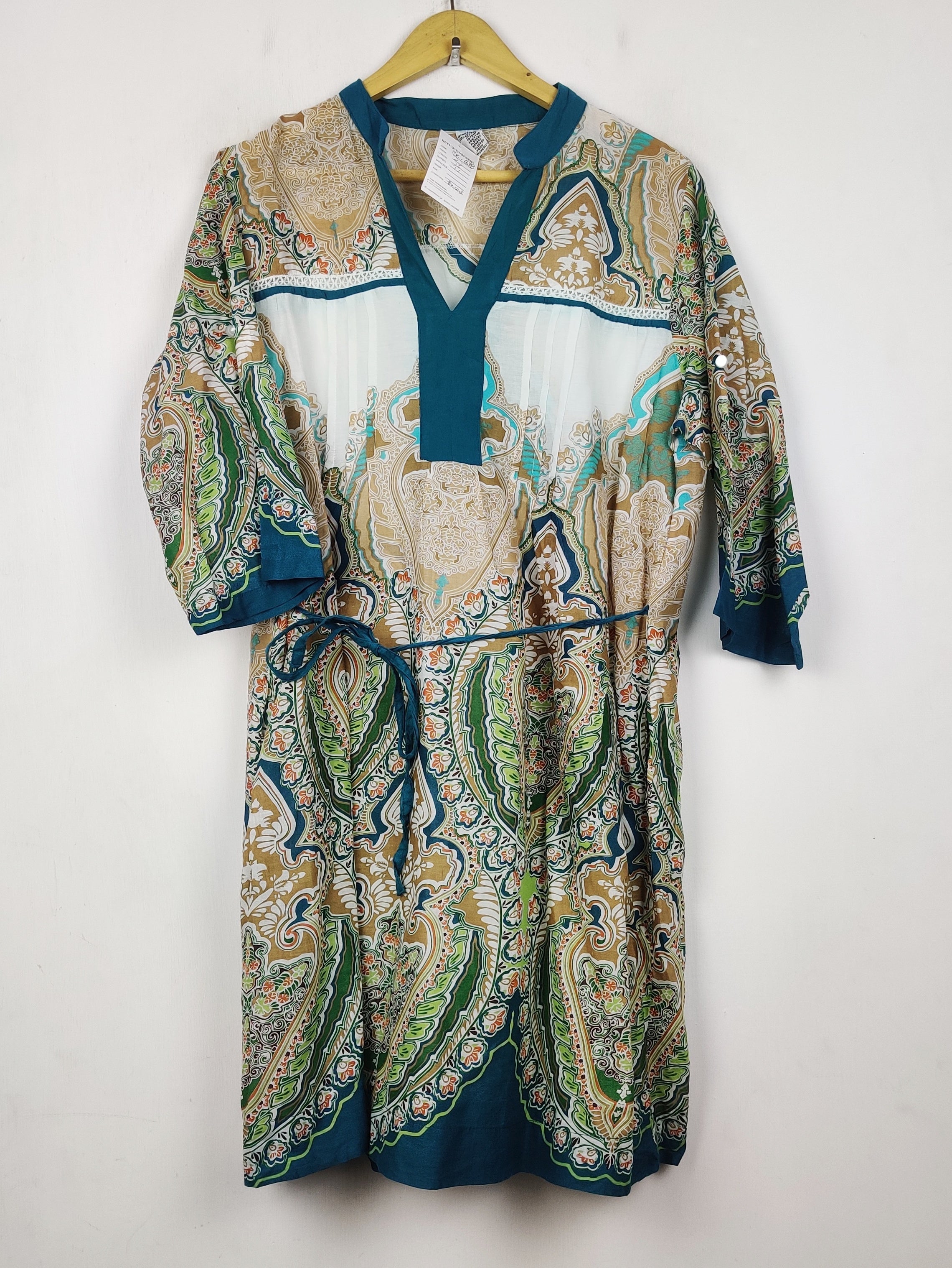Buy online pre-used pre-loved 100% authentic & Original branded Unknown Brand (BK-6638) available in Pakistan. Top international brands avilable.