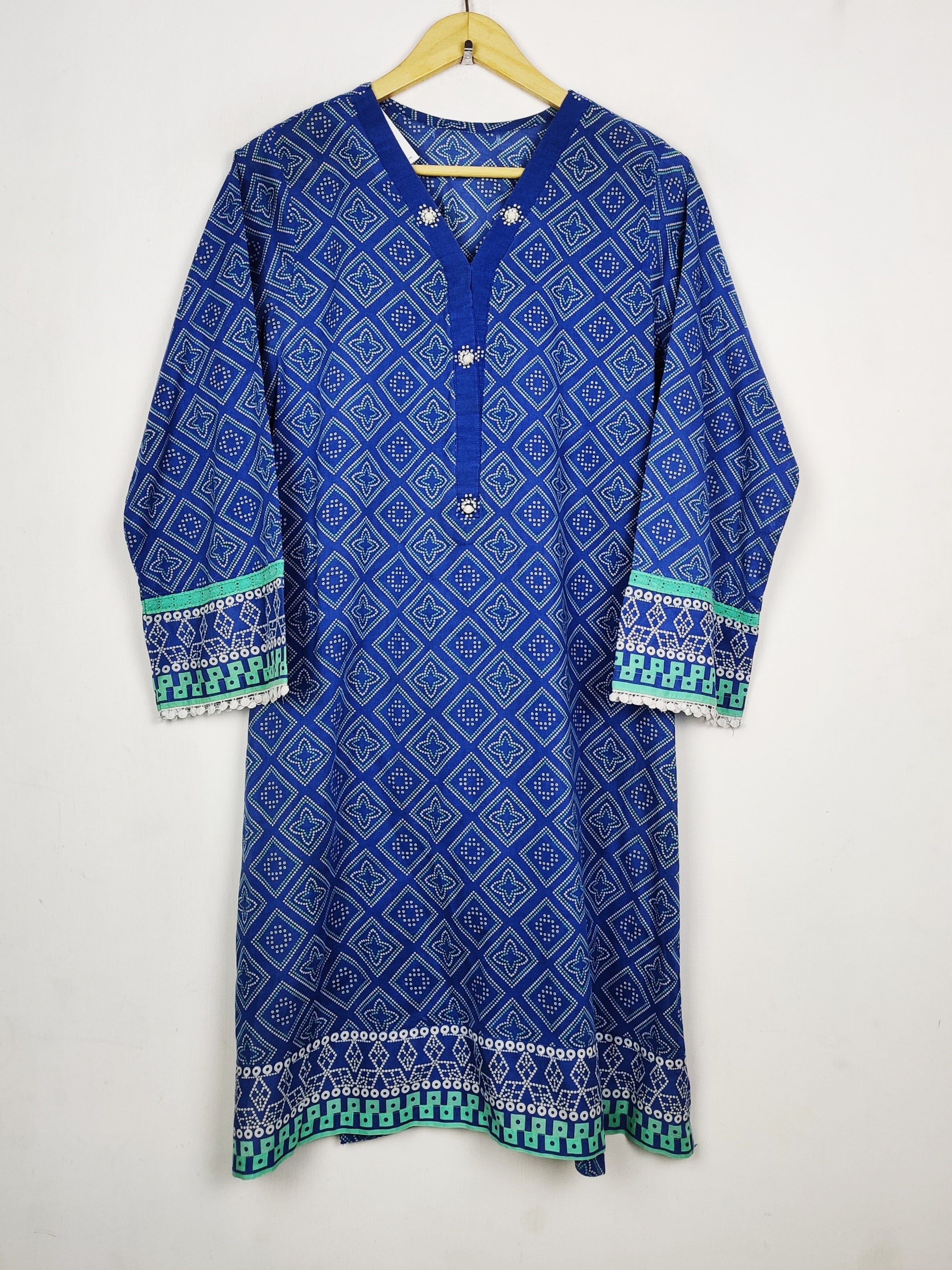 Buy online pre-used pre-loved 100% authentic & Original branded Bonanza Satrangi (BK-6787) available in Pakistan. Top international brands avilable.