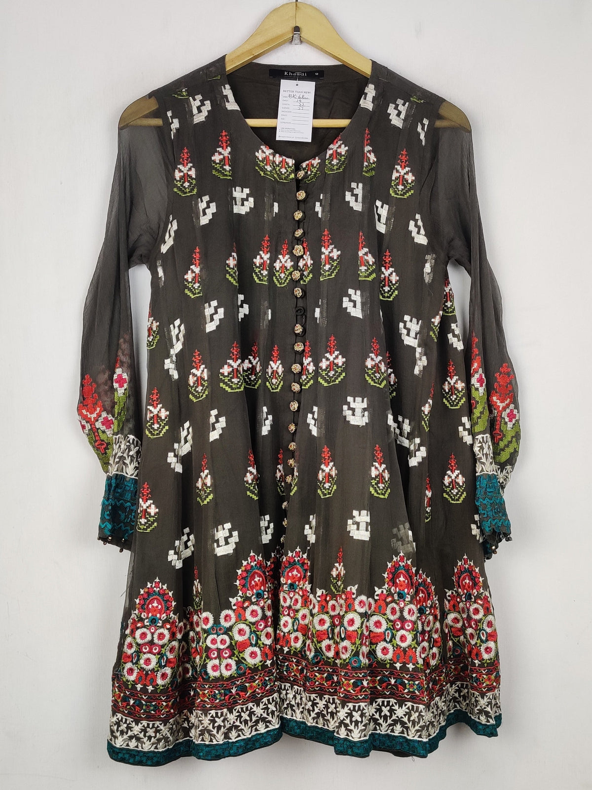 Buy online pre-used pre-loved 100% authentic & Original branded Khaadi (BK-6800) available in Pakistan. Top international brands avilable.