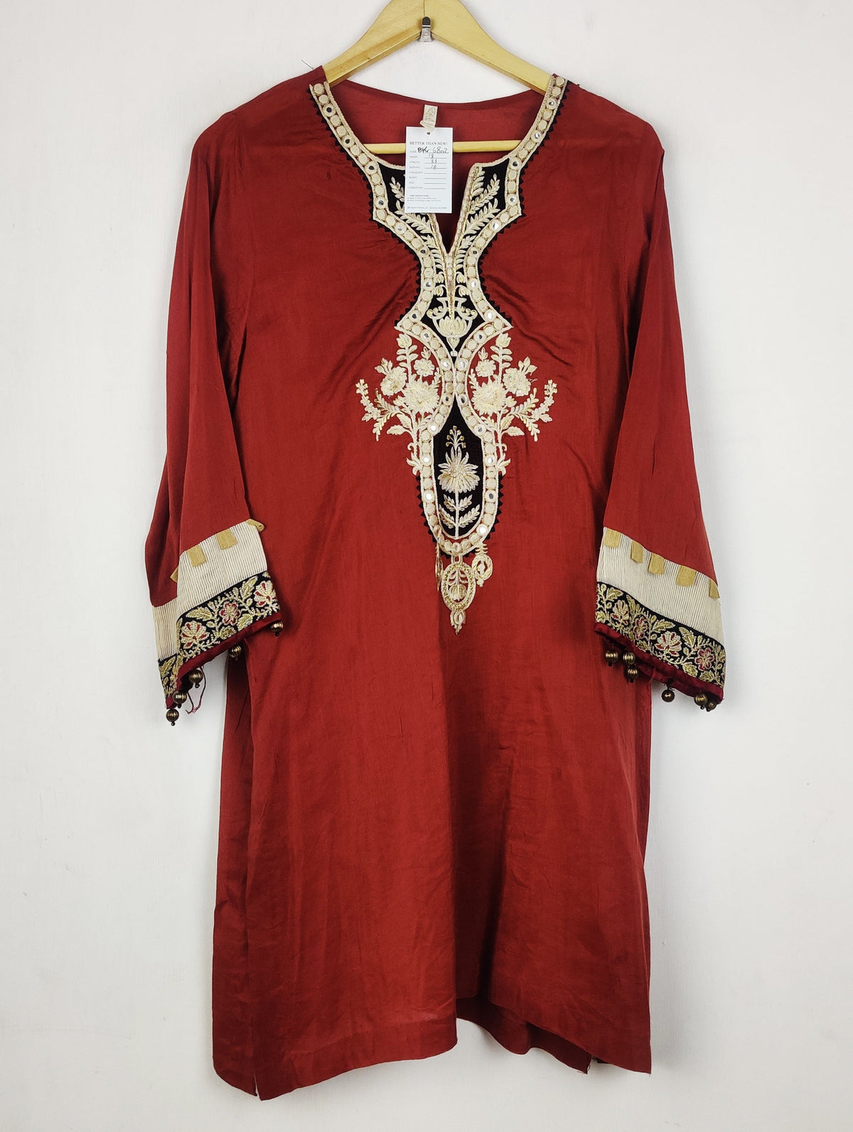Buy online pre-used pre-loved 100% authentic & Original branded Ethnic (BK-6802) available in Pakistan. Top international brands avilable.