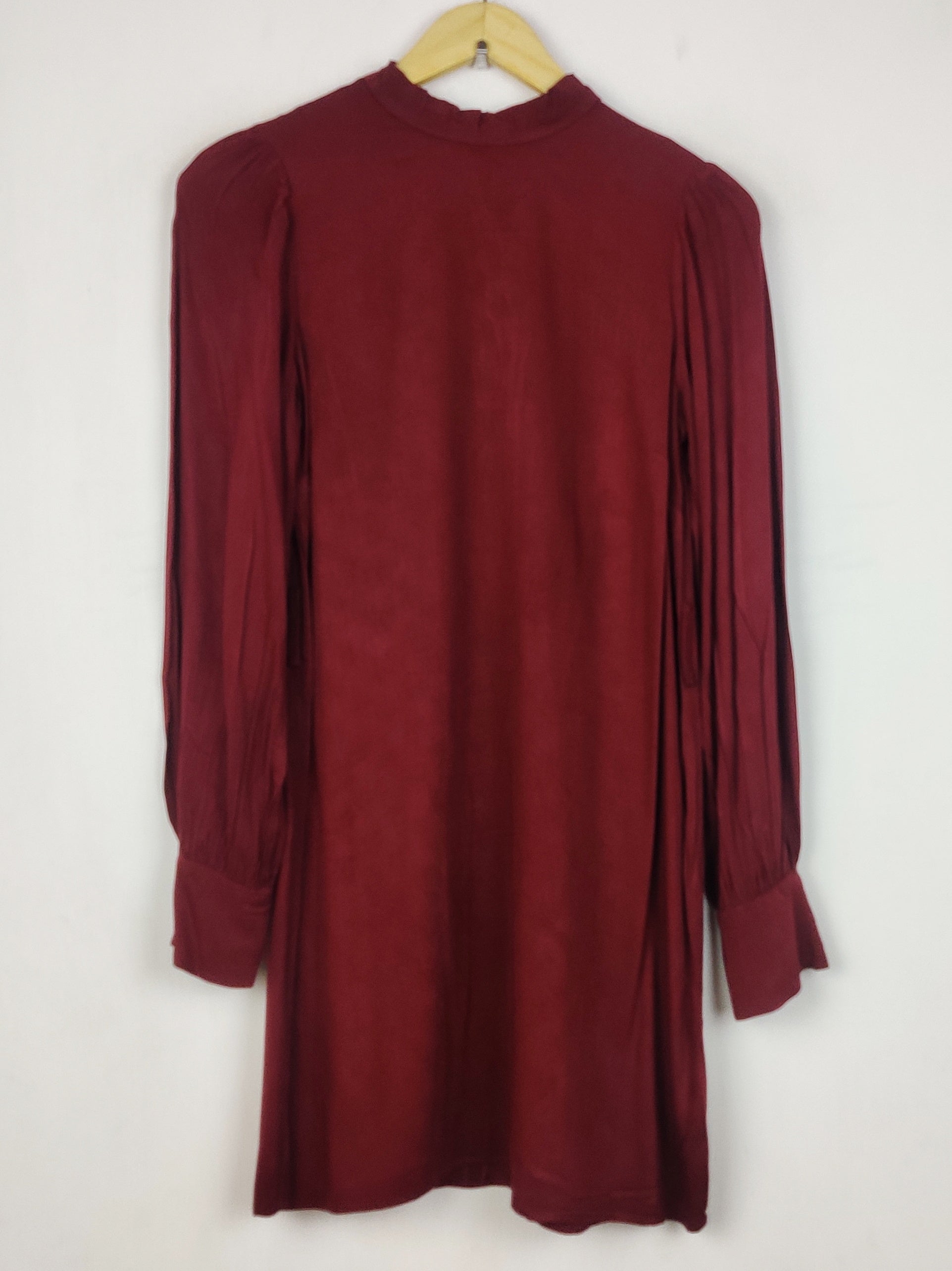 Buy online pre-used pre-loved 100% authentic & Original branded New Look (BK-6817) available in Pakistan. Top international brands avilable.
