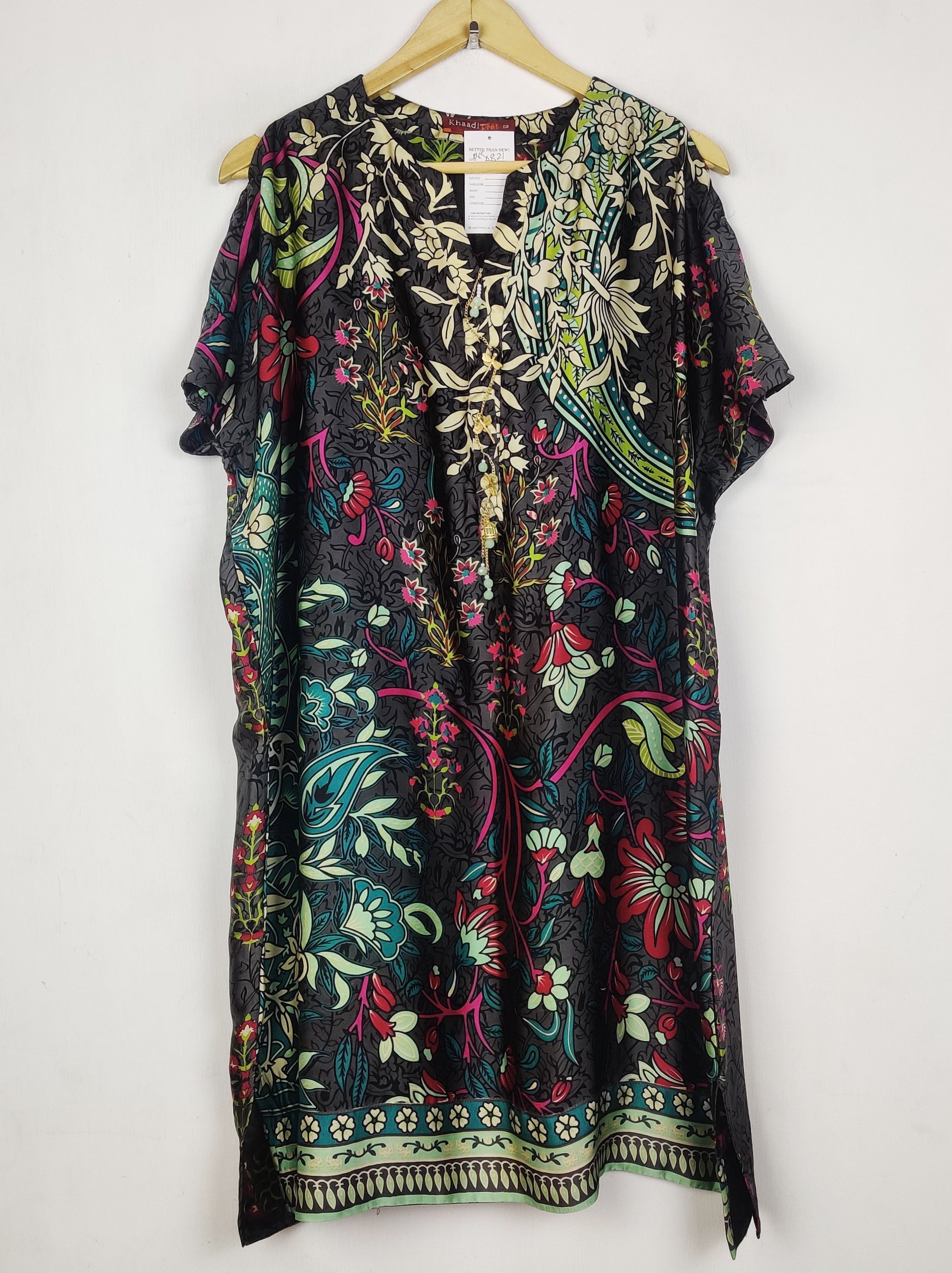 Buy online pre-used pre-loved 100% authentic & Original branded Khaadi (BK-6821) available in Pakistan. Top international brands avilable.