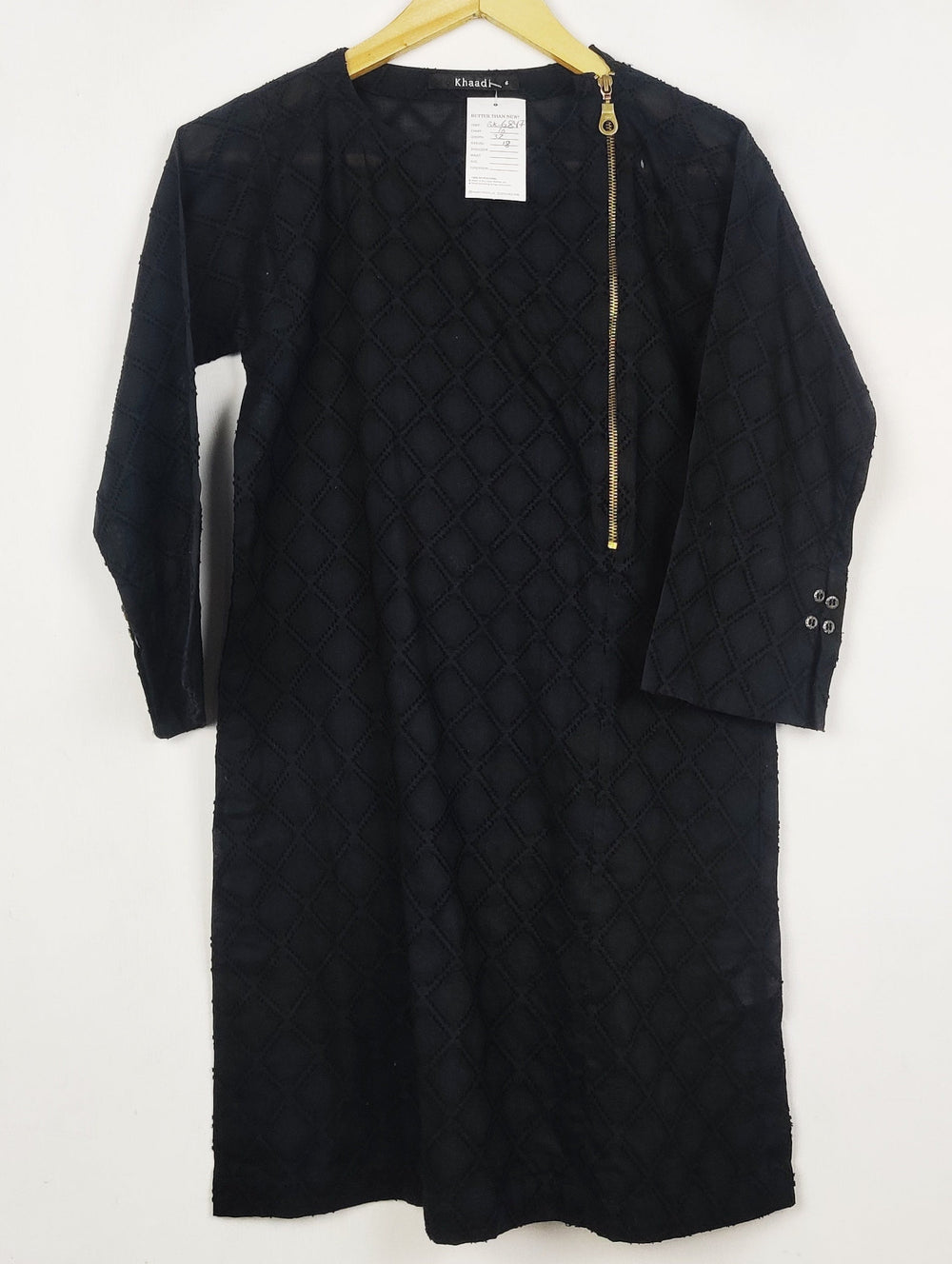Buy online pre-used pre-loved 100% authentic & Original branded Khaadi (BK-6847) available in Pakistan. Top international brands avilable.