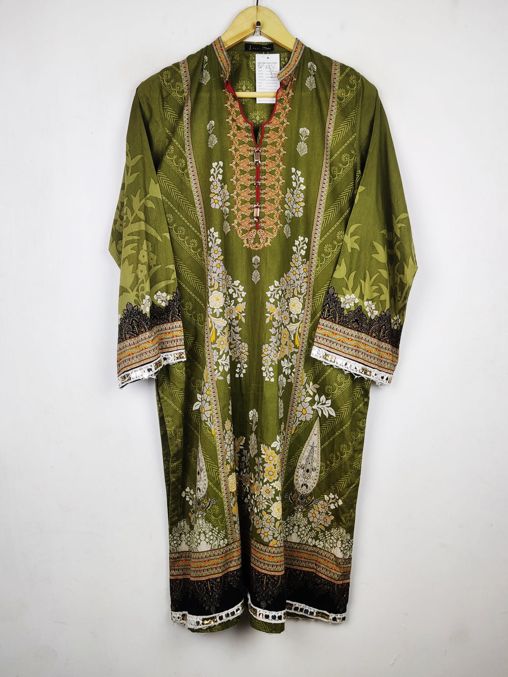 Buy online pre-used pre-loved 100% authentic & Original branded J.Pret (BK-6851) available in Pakistan. Top international brands avilable.