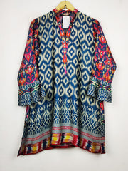 Buy online pre-used pre-loved 100% authentic & Original branded Khaadi (BK-6852) available in Pakistan. Top international brands avilable.