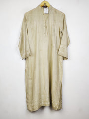 Buy online pre-used pre-loved 100% authentic & Original branded Bin Saeed (BK-6887) available in Pakistan. Top international brands avilable.