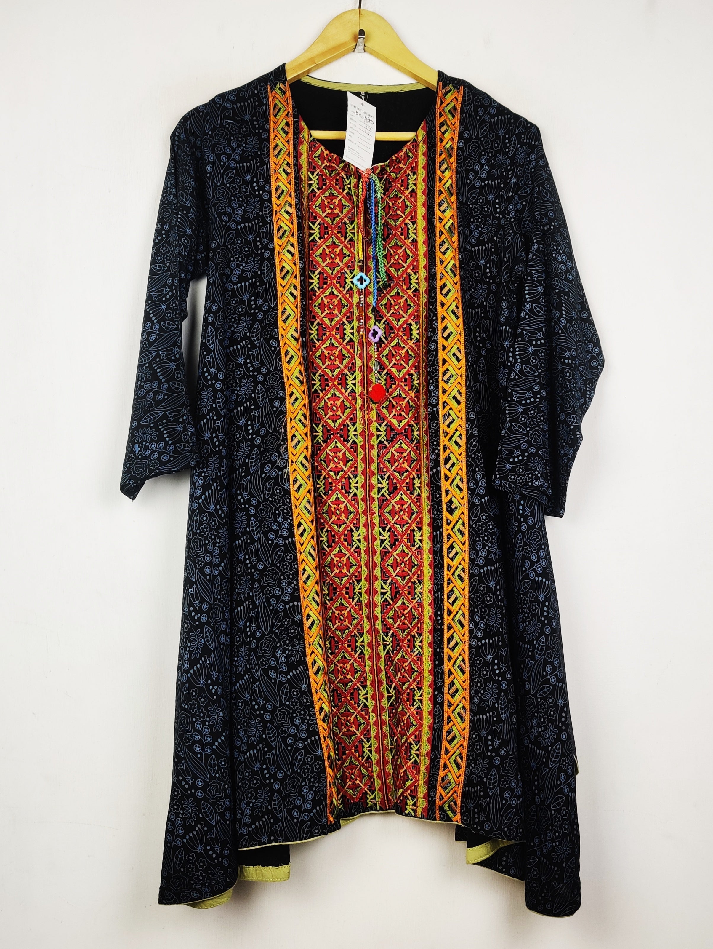 Buy online pre-used pre-loved 100% authentic & Original branded Fatima (BK-6890) available in Pakistan. Top international brands avilable.