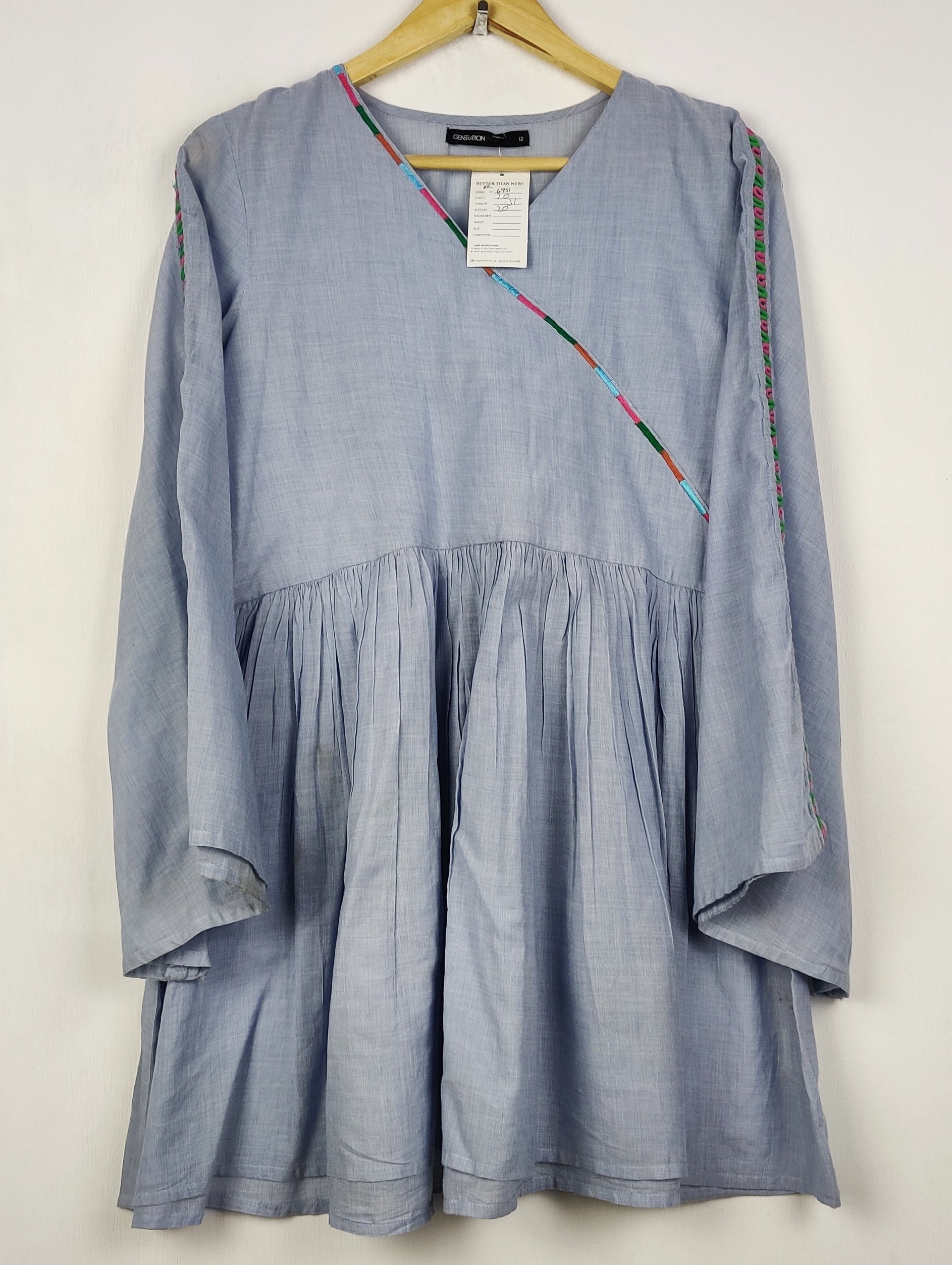 Buy online pre-used pre-loved 100% authentic & Original branded Generation (BK-6951) available in Pakistan. Top international brands avilable.