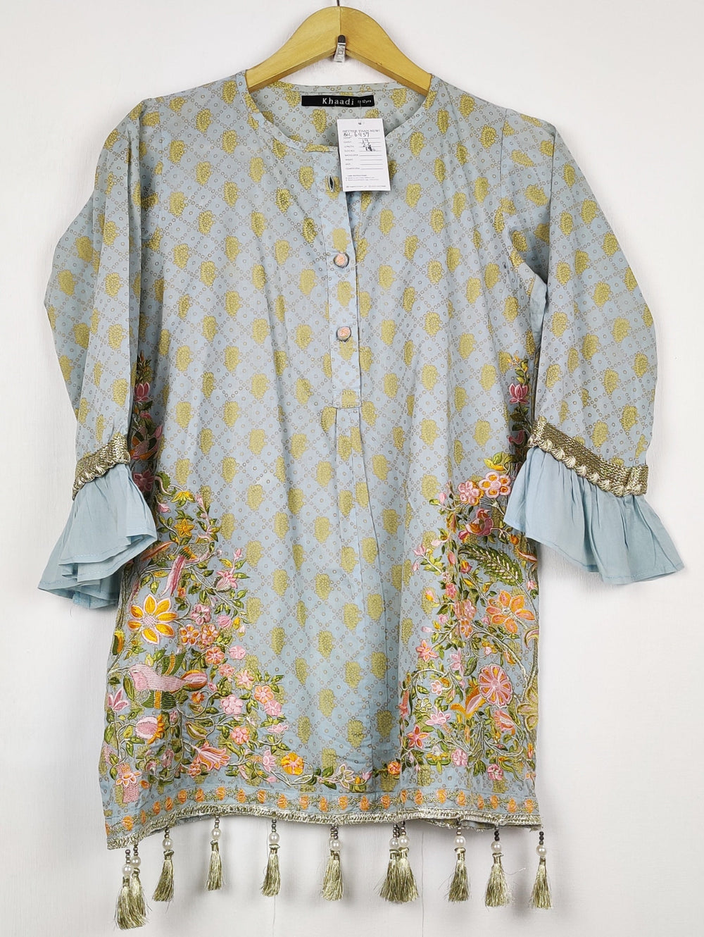 Buy online pre-used pre-loved 100% authentic & Original branded Khaadi (BK-6957) available in Pakistan. Top international brands avilable.