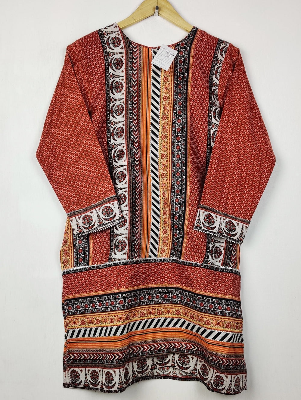 Buy online pre-used pre-loved 100% authentic & Original branded Ochre (BK-6981) available in Pakistan. Top international brands avilable.