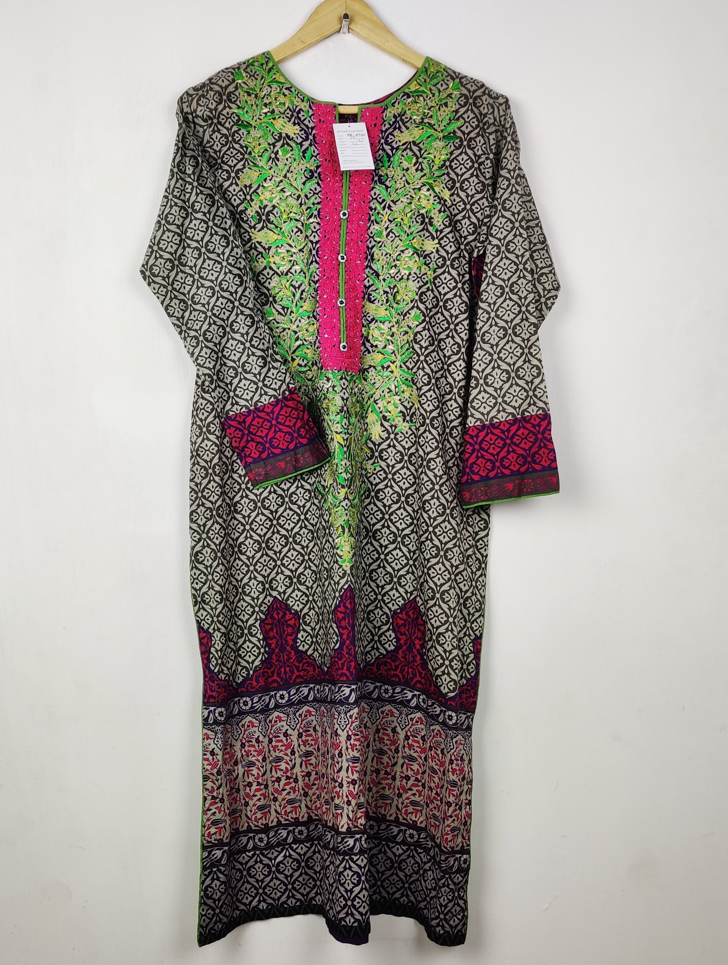 Buy online pre-used pre-loved 100% authentic & Original branded J. Pret (BK-6986) available in Pakistan. Top international brands avilable.