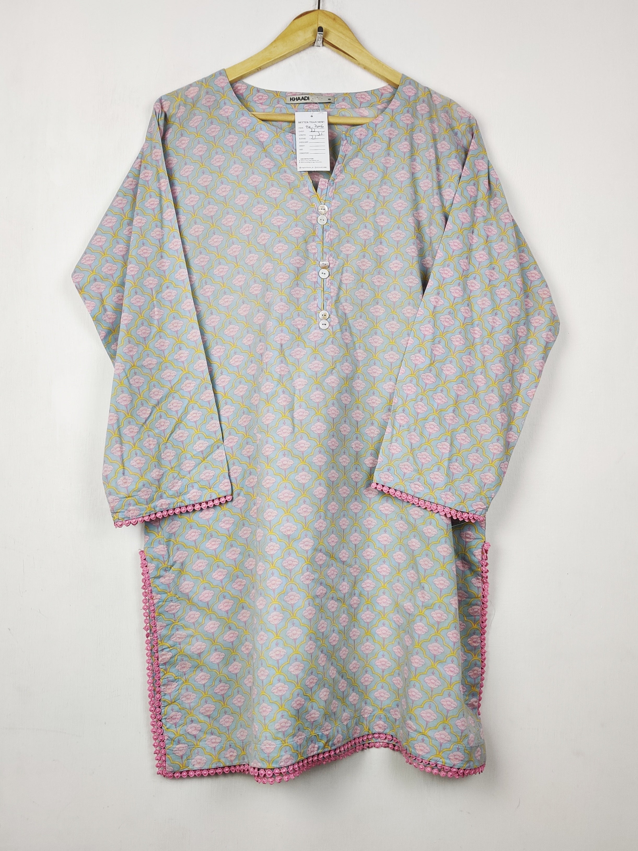 Buy online pre-used pre-loved 100% authentic & Original branded Khaadi (BK-7006) available in Pakistan. Top international brands avilable.