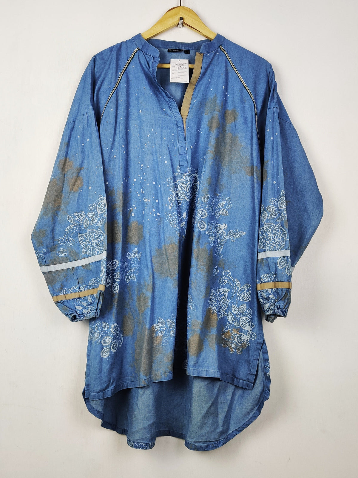Buy online pre-used pre-loved 100% authentic & Original branded Al Karam (BK-7010) available in Pakistan. Top international brands avilable.