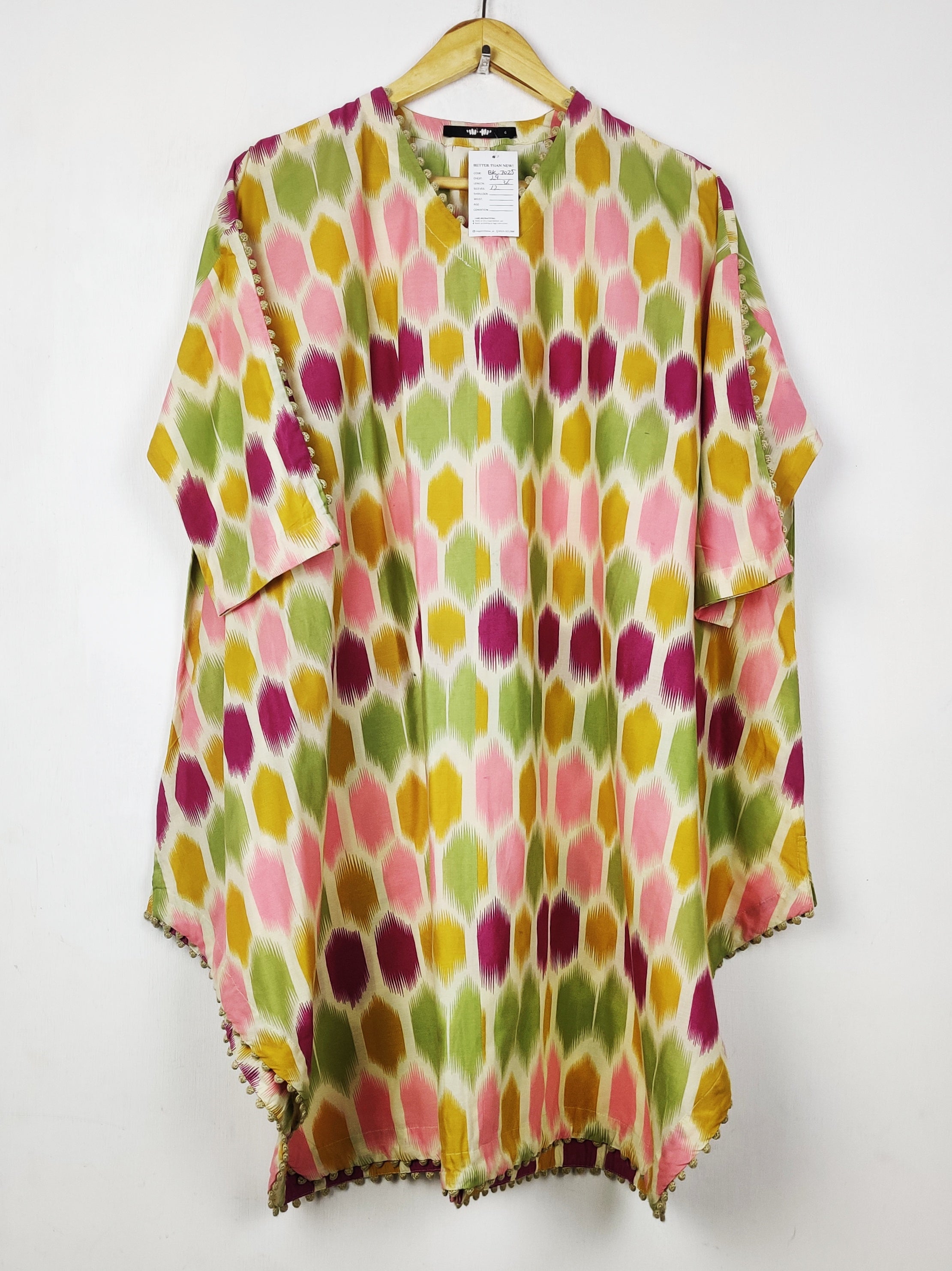 Buy online pre-used pre-loved 100% authentic & Original branded Khaadi (BK-7025) available in Pakistan. Top international brands avilable.