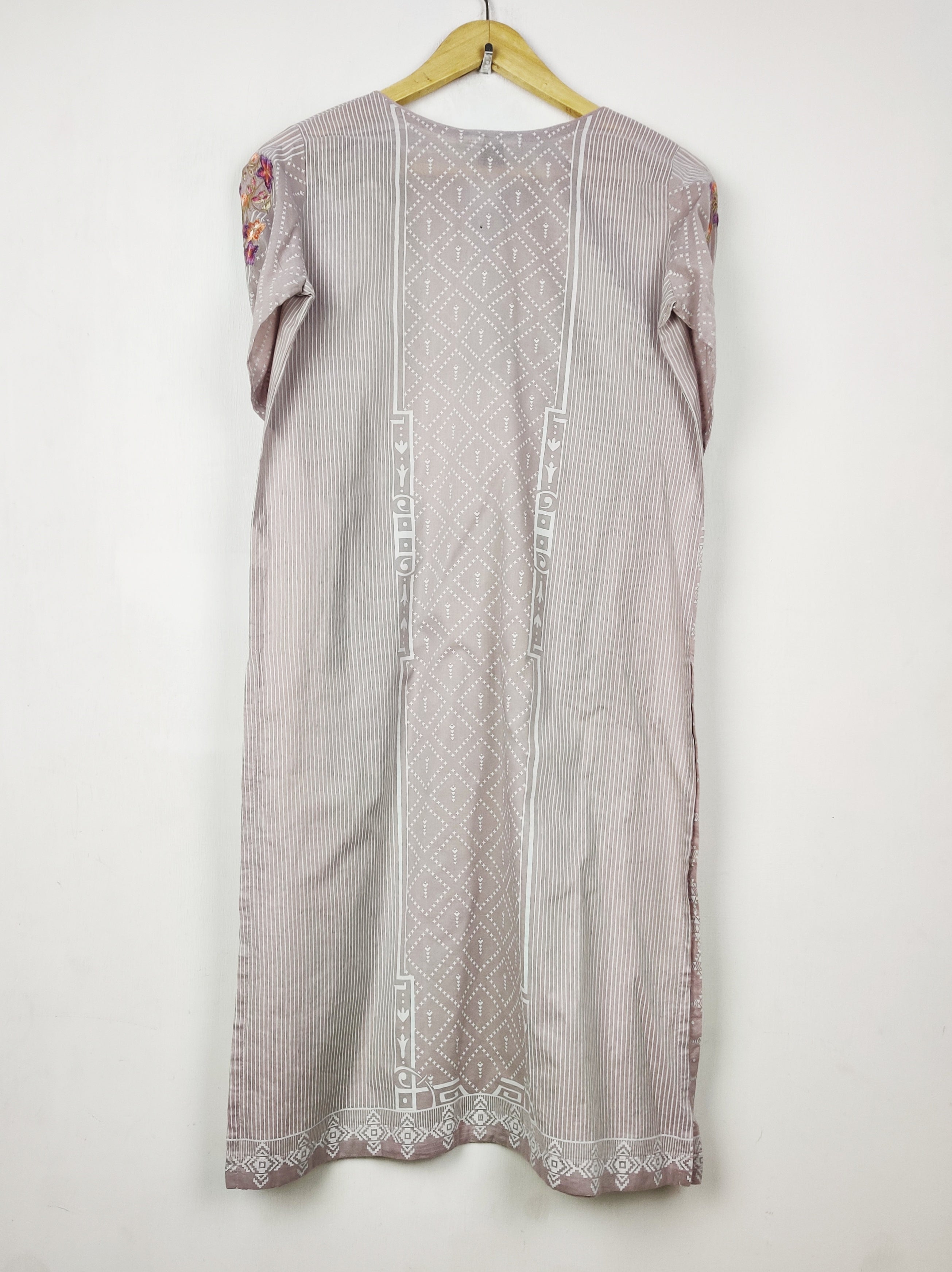 Chinyere (BK-7039)