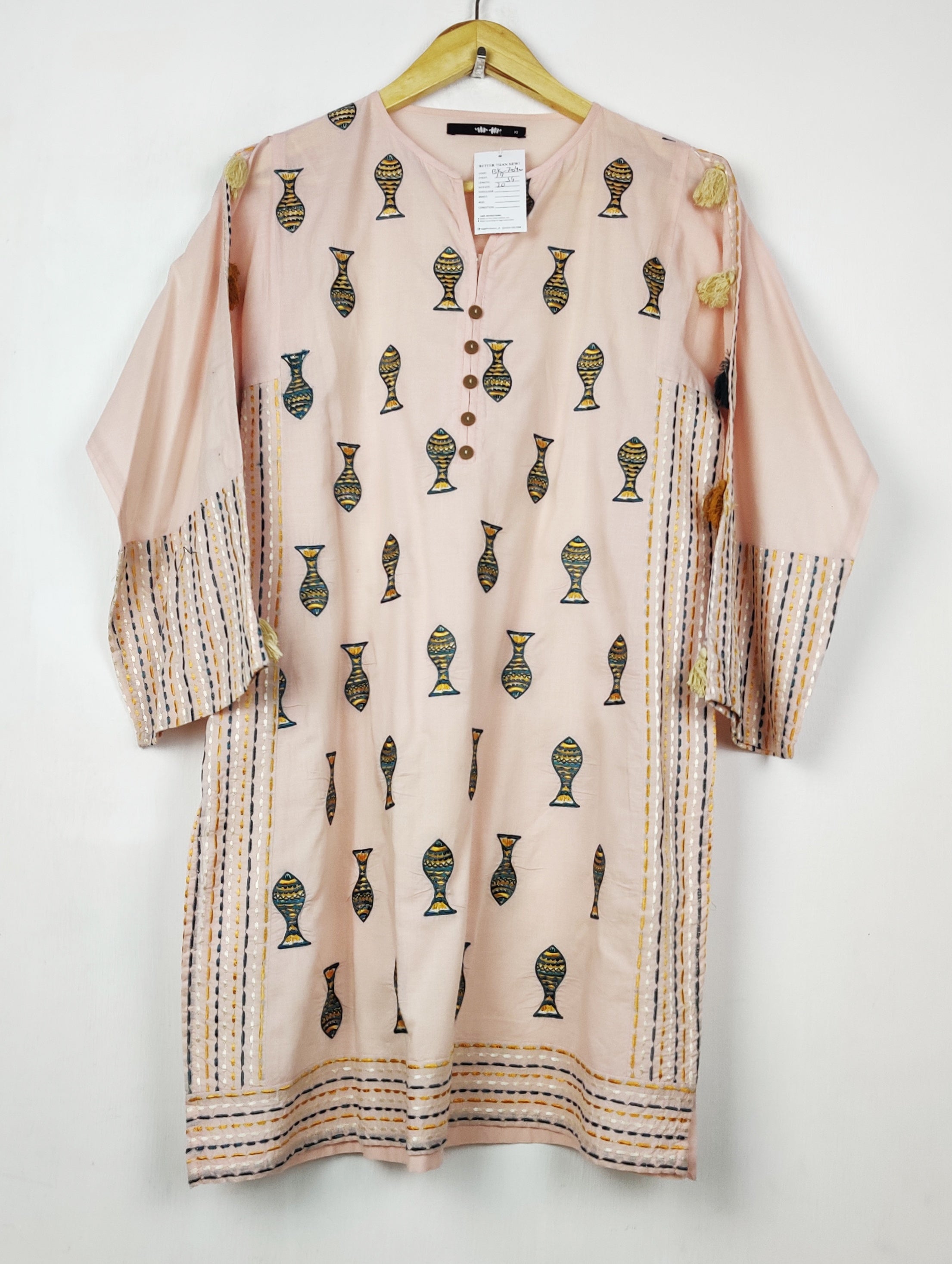 Buy online pre-used pre-loved 100% authentic & Original branded Khaadi (BK-7040) available in Pakistan. Top international brands avilable.