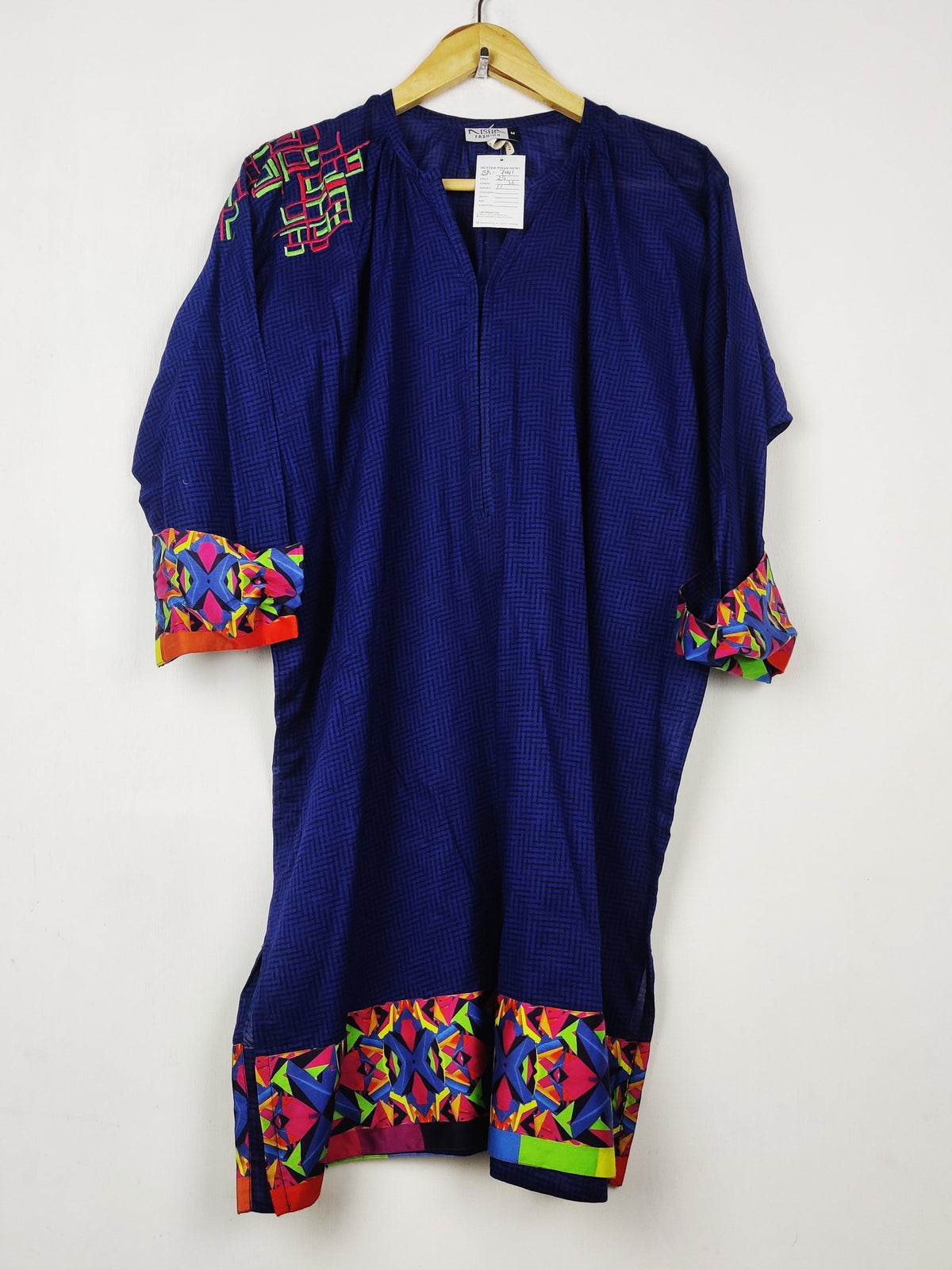 Buy online pre-used pre-loved 100% authentic & Original branded Nisha (BK-7041) available in Pakistan. Top international brands avilable.