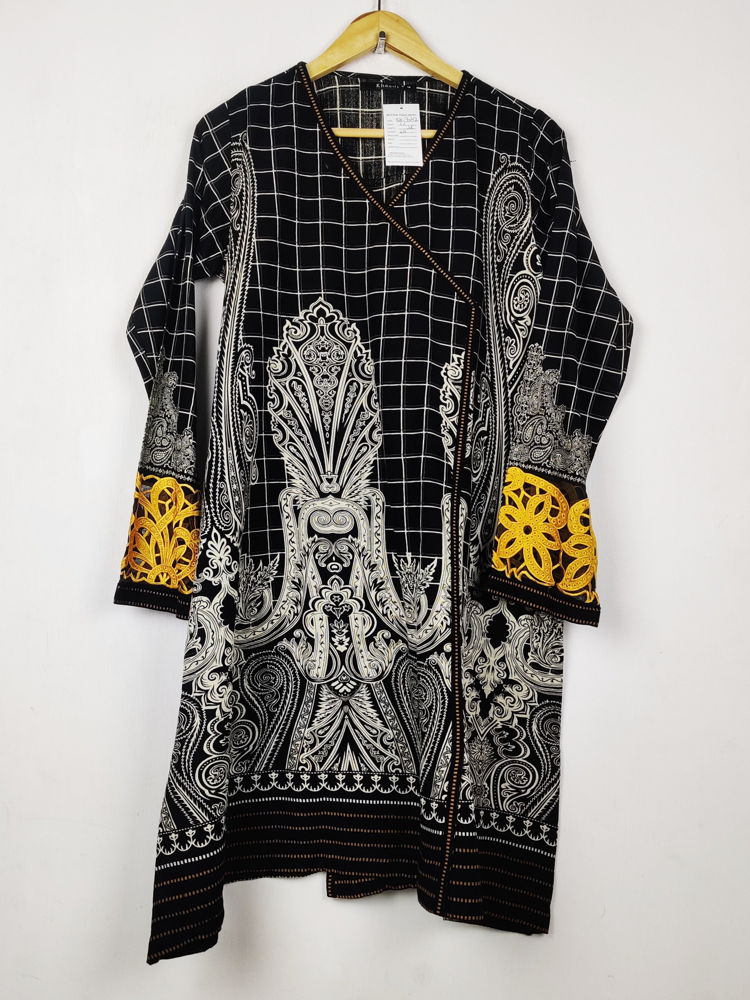 Buy online pre-used pre-loved 100% authentic & Original branded Khaadi (BK-7042) available in Pakistan. Top international brands avilable.
