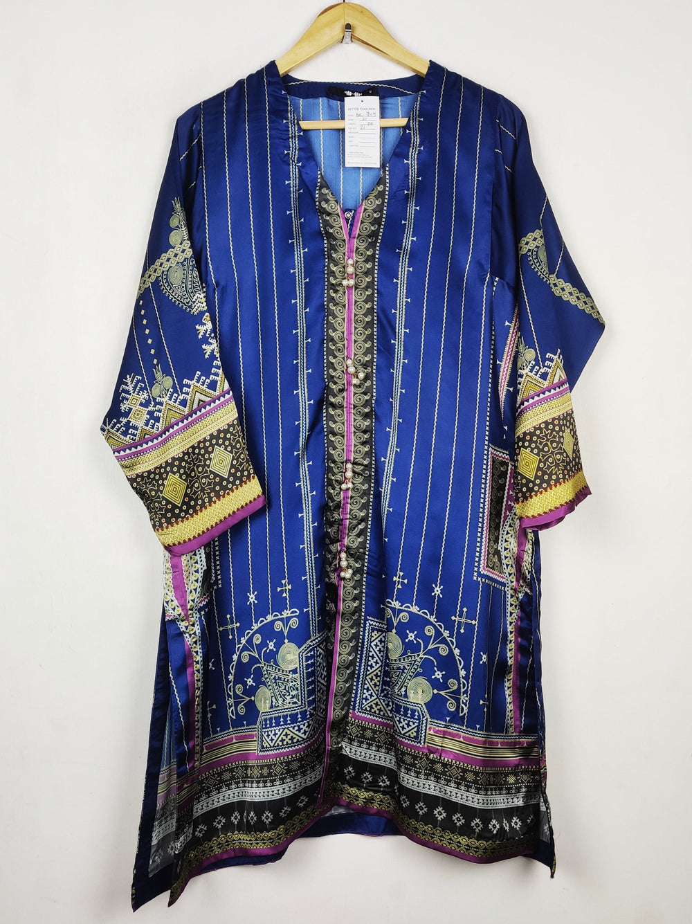 Buy online pre-used pre-loved 100% authentic & Original branded Khaadi (BK-7114) available in Pakistan. Top international brands avilable.